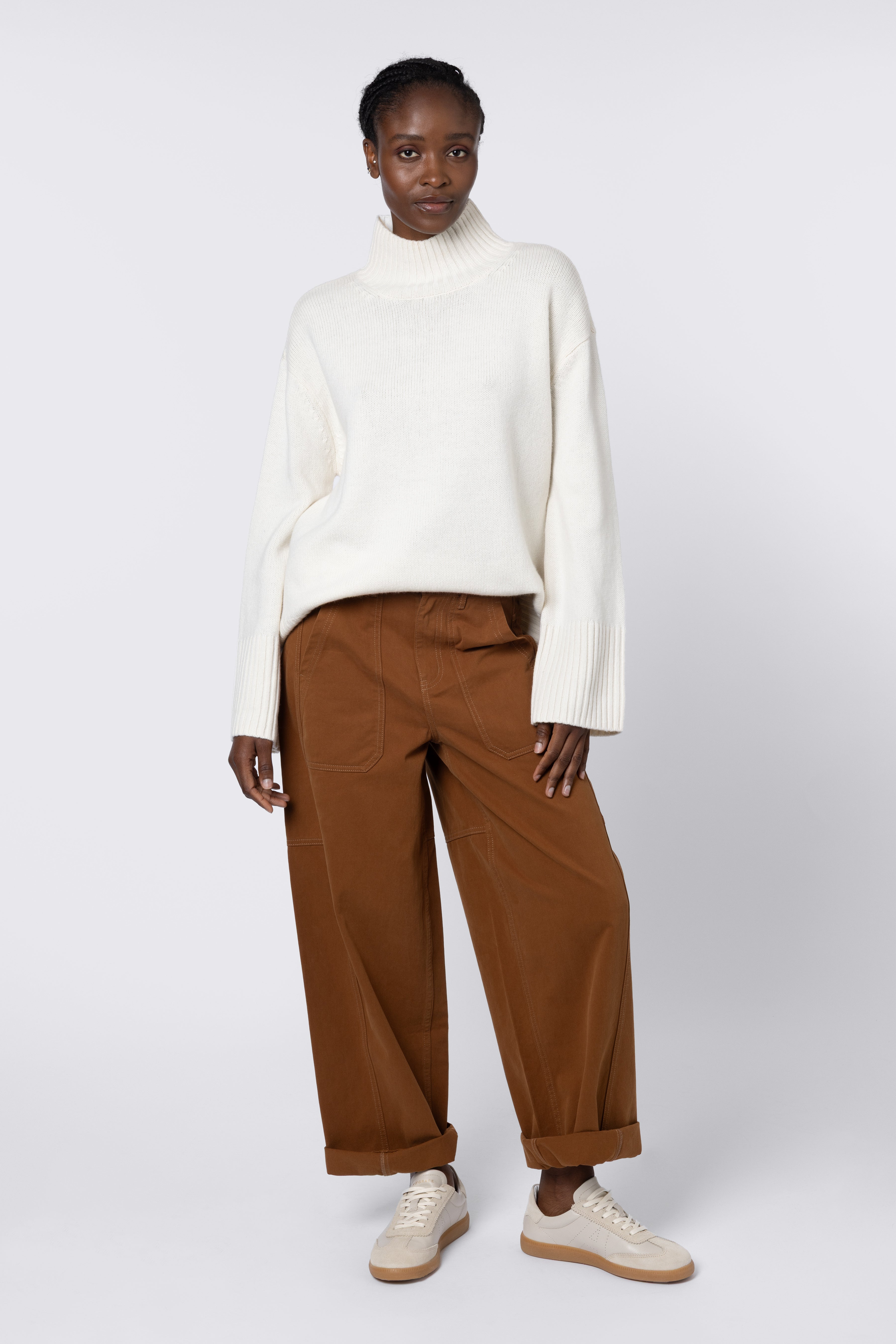 silver skirt and noir t-shirt eleven loves elevenloves