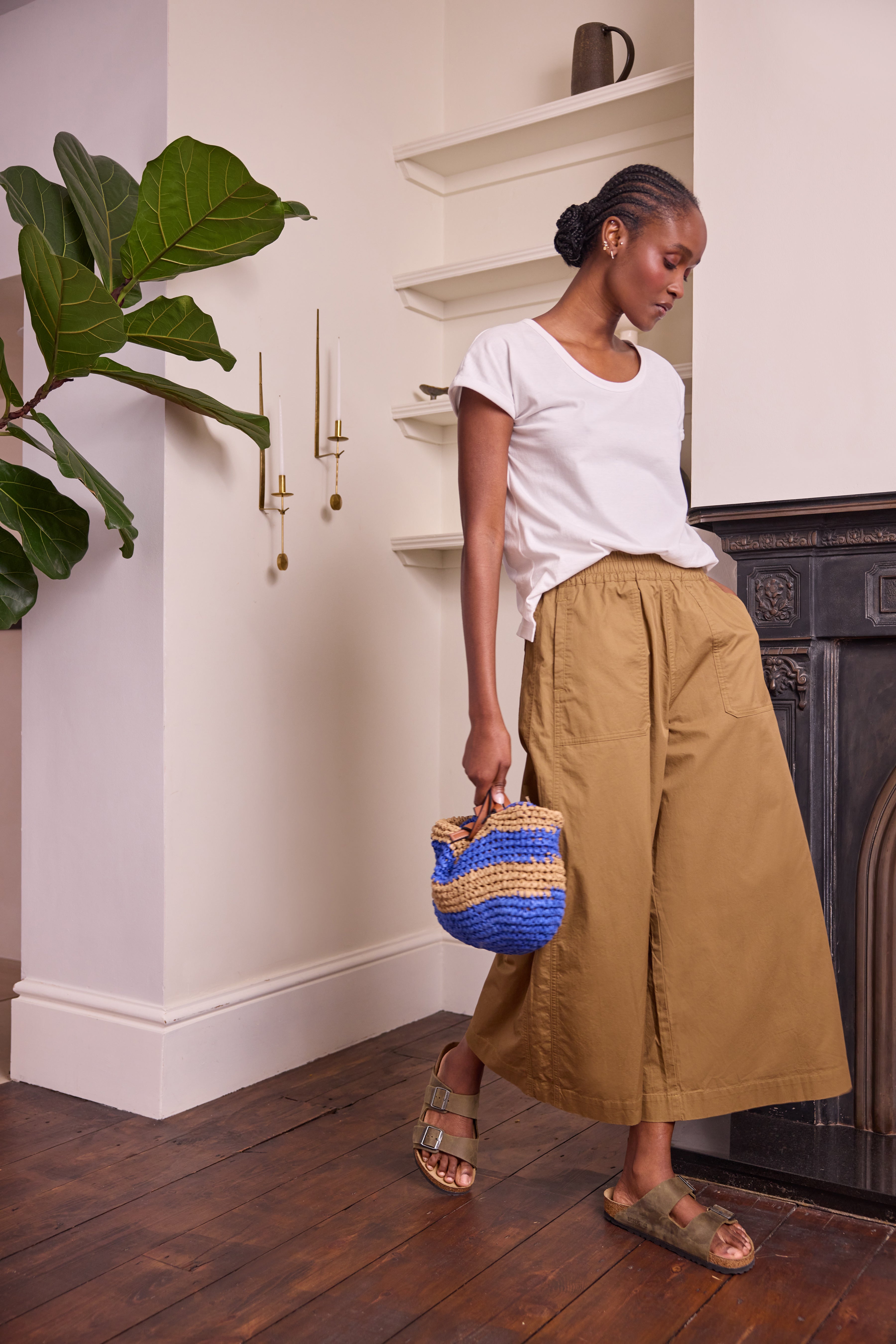 Cassie Wide Leg Cropped Trousers - Sand