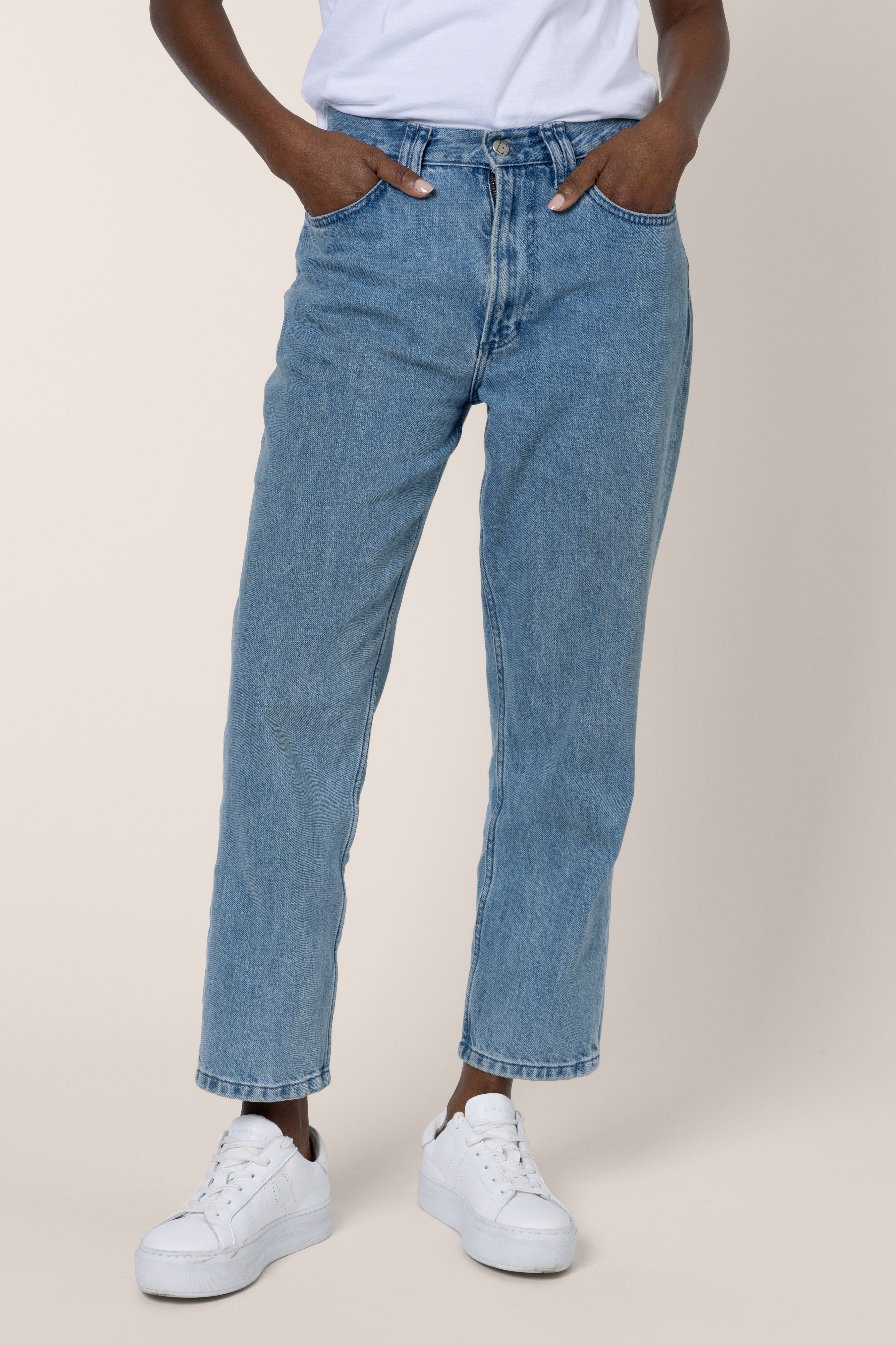 Brigitte Boyfriend Jeans - Pale Wash
