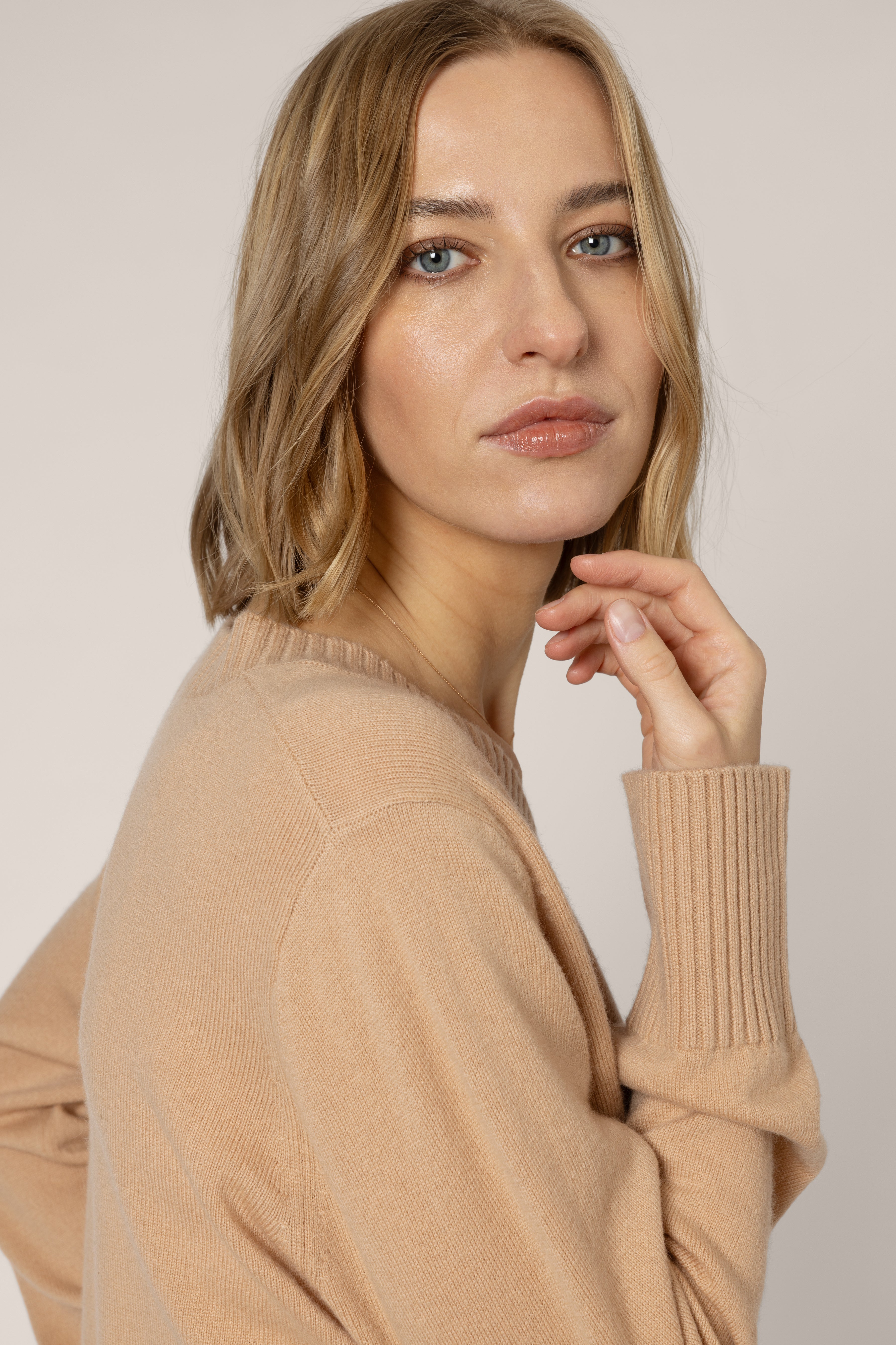 Nian V-Neck Cashmere Blend Jumper - Cappuccino - Eleven Loves
