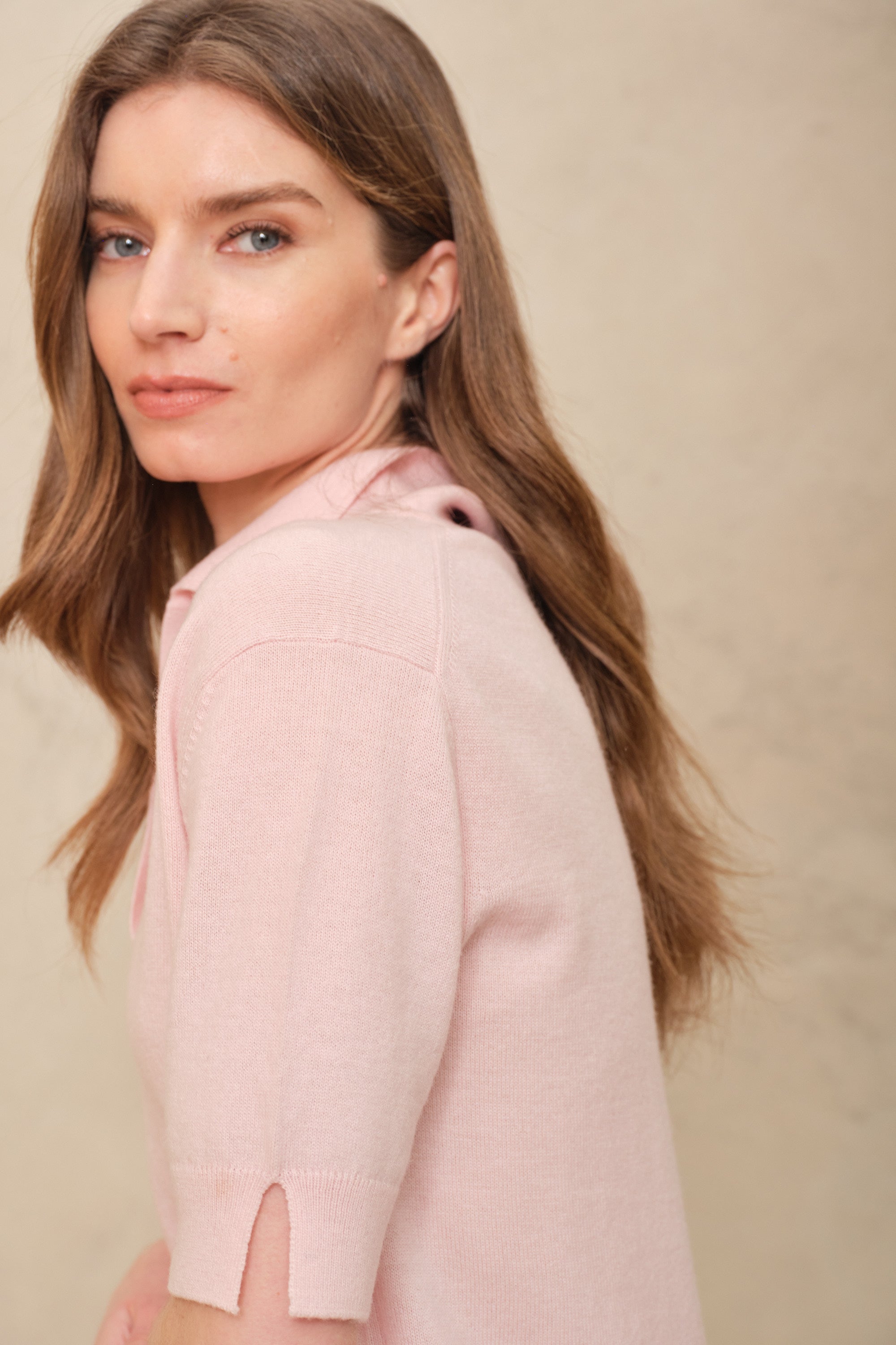 Netty Notch Collar Cashmere Blend Jumper - Blush