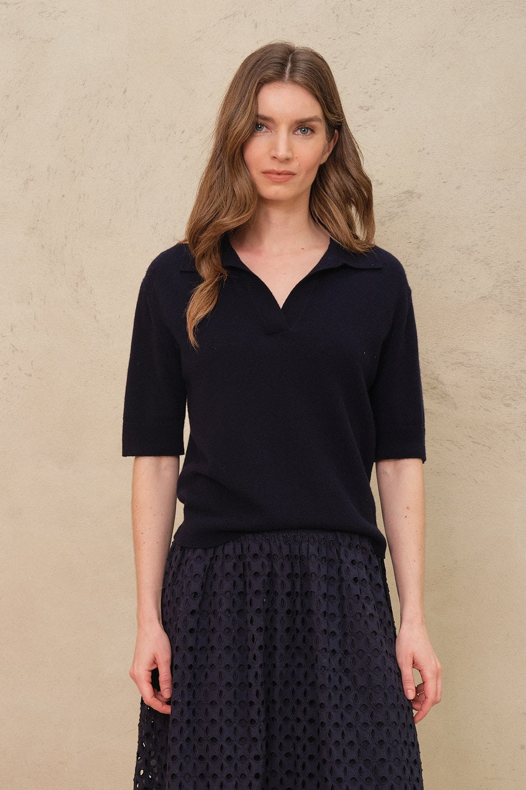 Netty Notch Collar Cashmere Blend Jumper - Navy