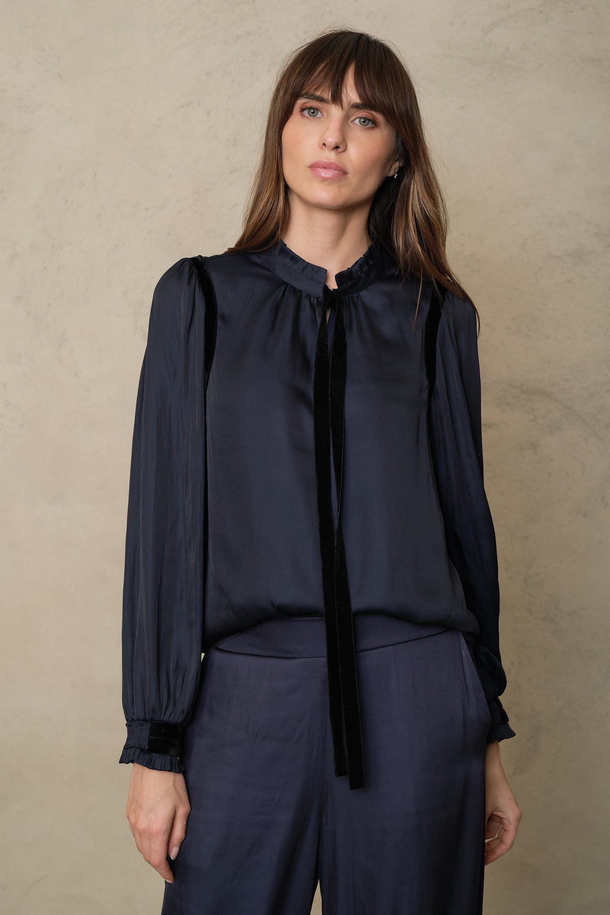 Jules blouse in navy