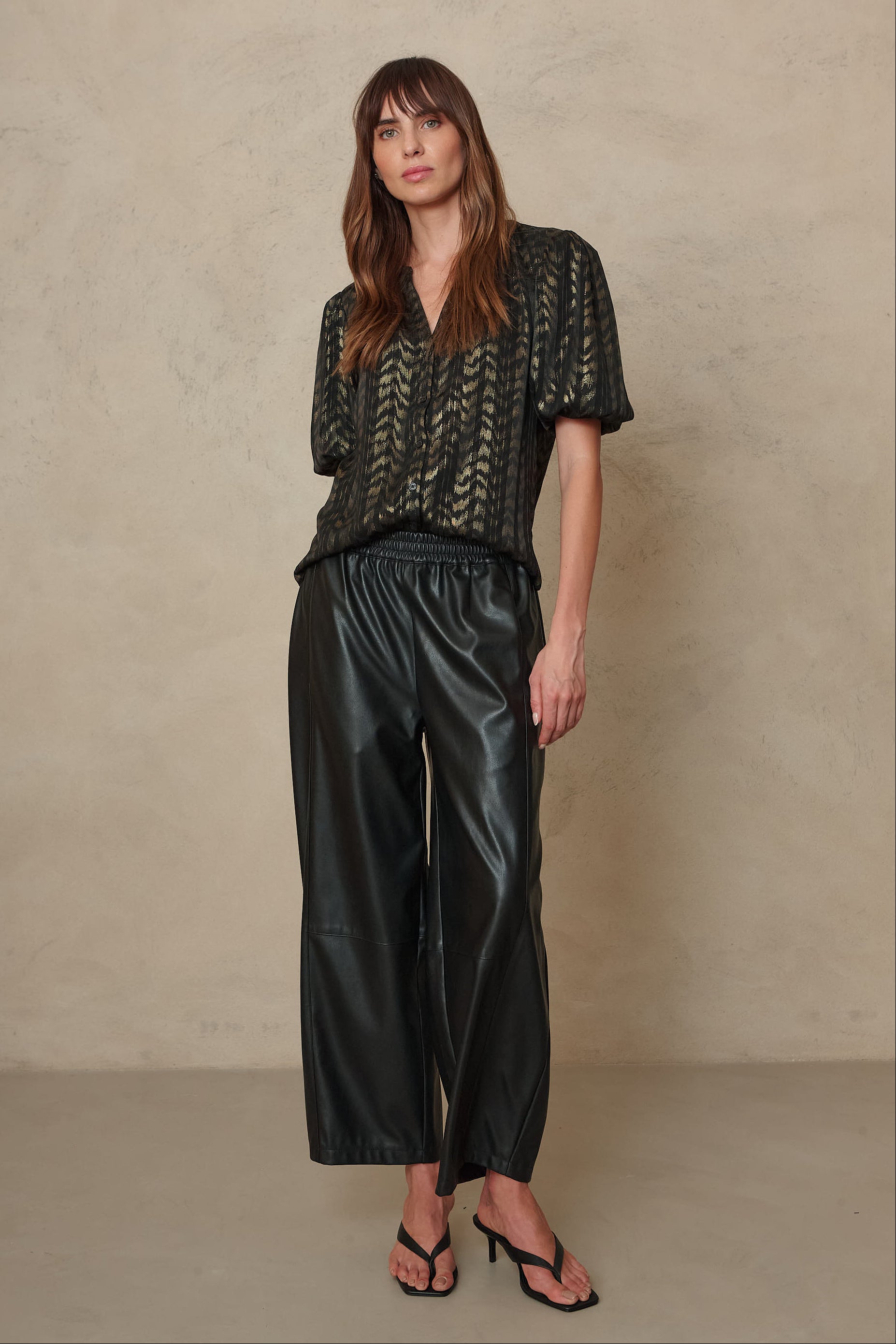 Poppy Puff Sleeve Blouse - Black/Gold