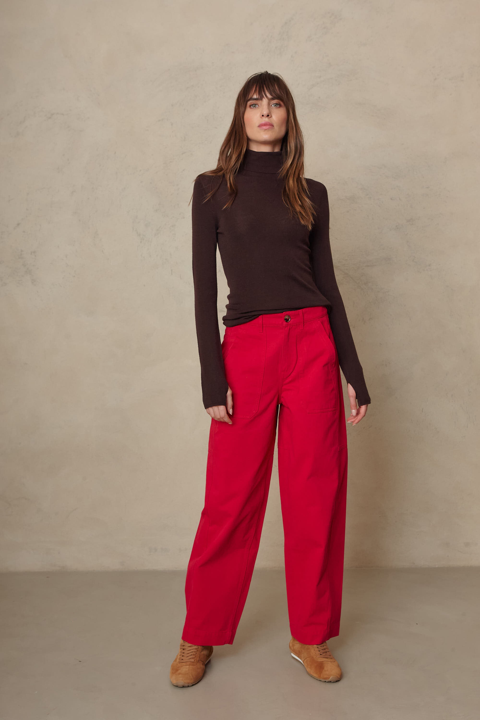 Billie barrel leg trousers in red