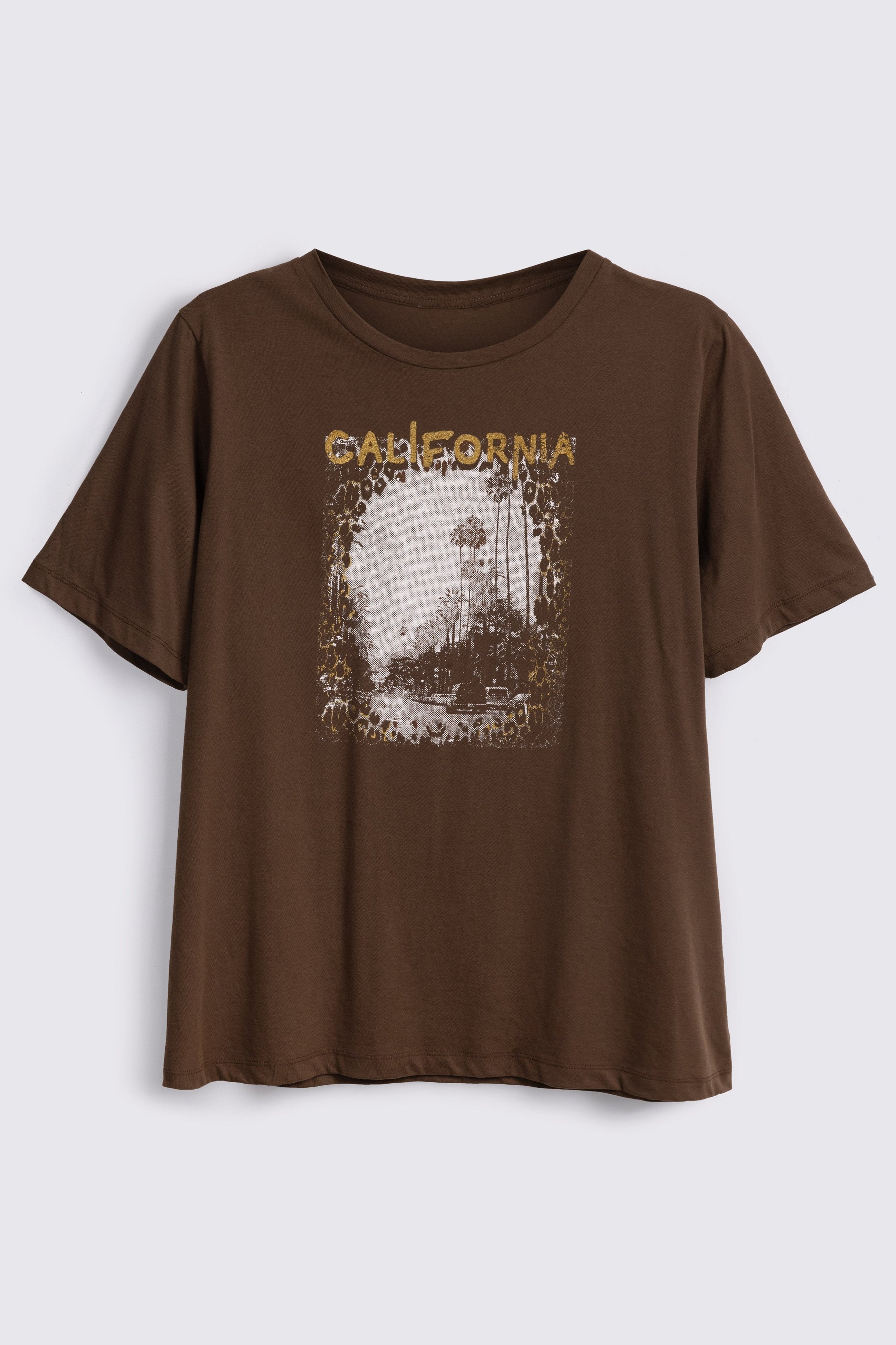 California Boyfriend T-Shirt - Chocolate