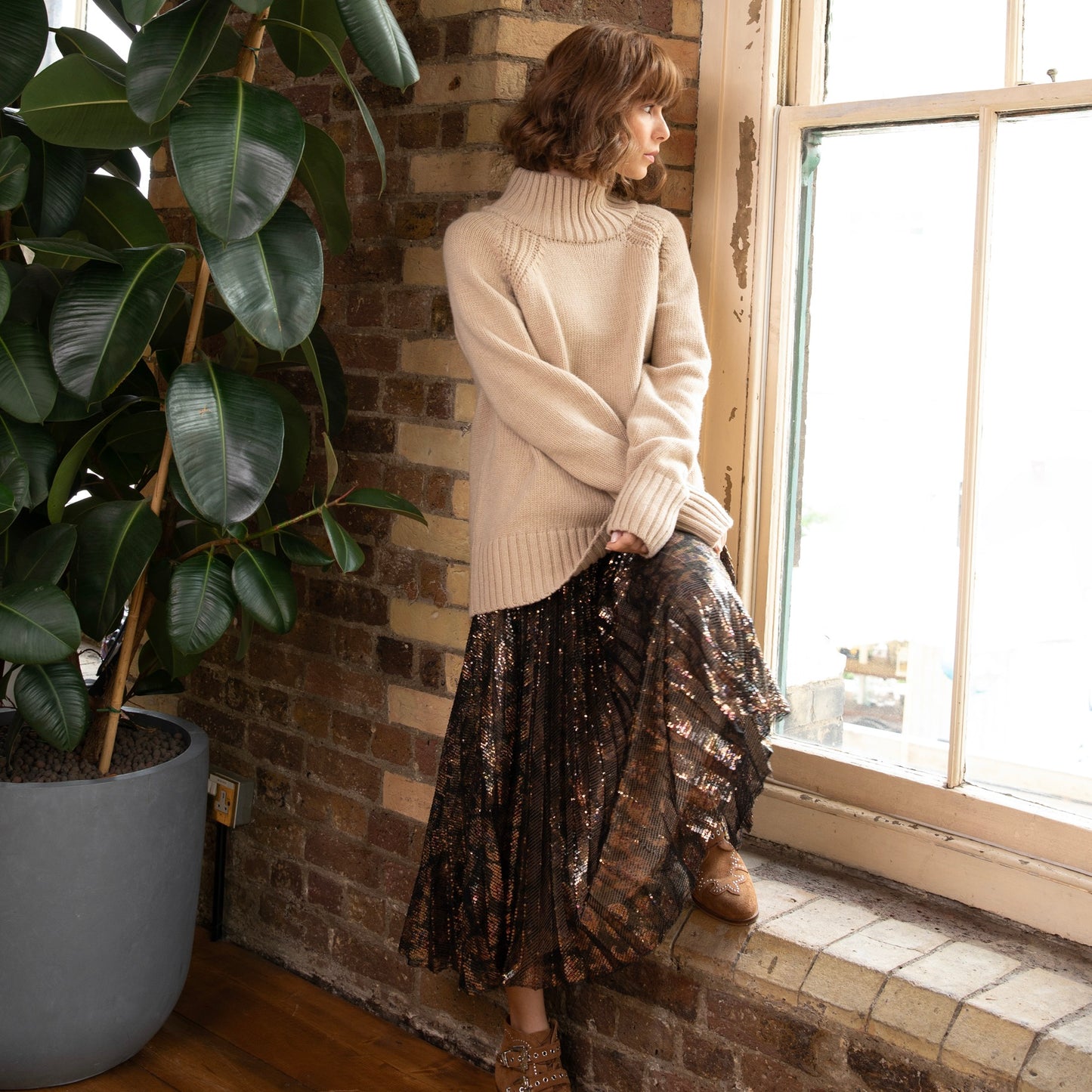 eleven loves elevenloves 11loves ellenloves printed skirt ella sequin midi skirtElla Animal Print Sequin Skirt metallic skirt animal print skirt midi skit eleven loves ellen loves 11loves sustainable