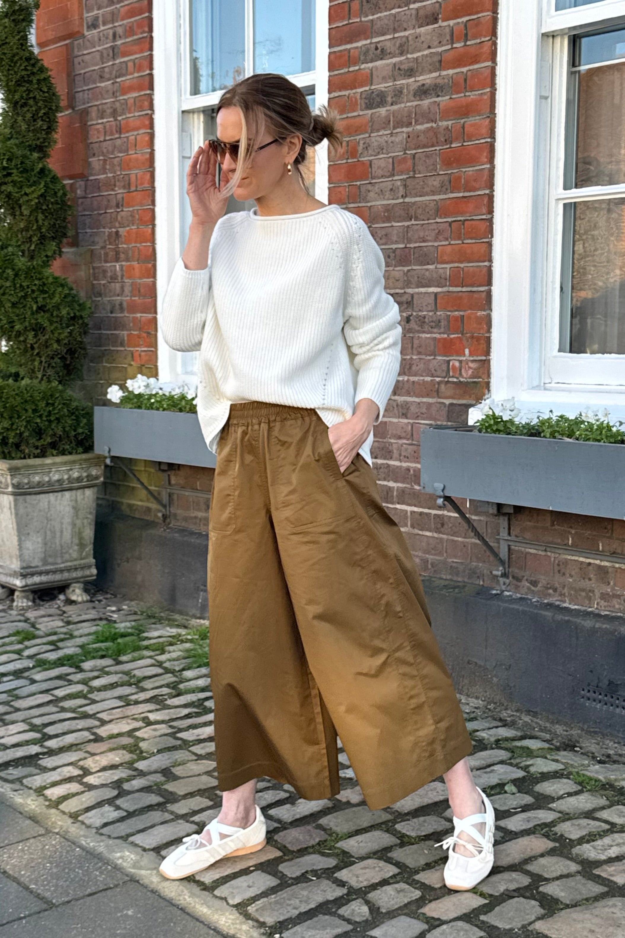 Cassie Wide Leg Cropped Trousers - Moss