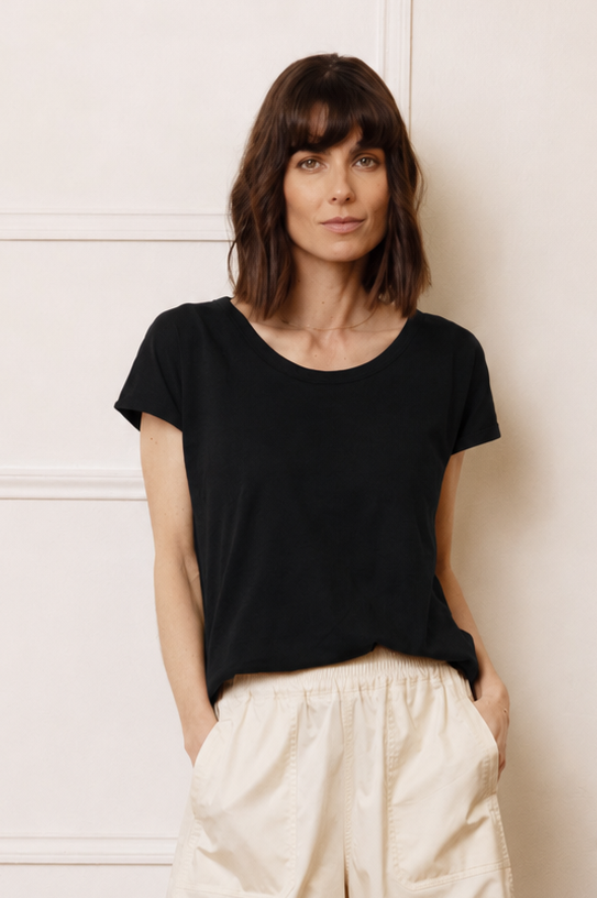The Perfect Roll Sleeve T-Shirt - Black