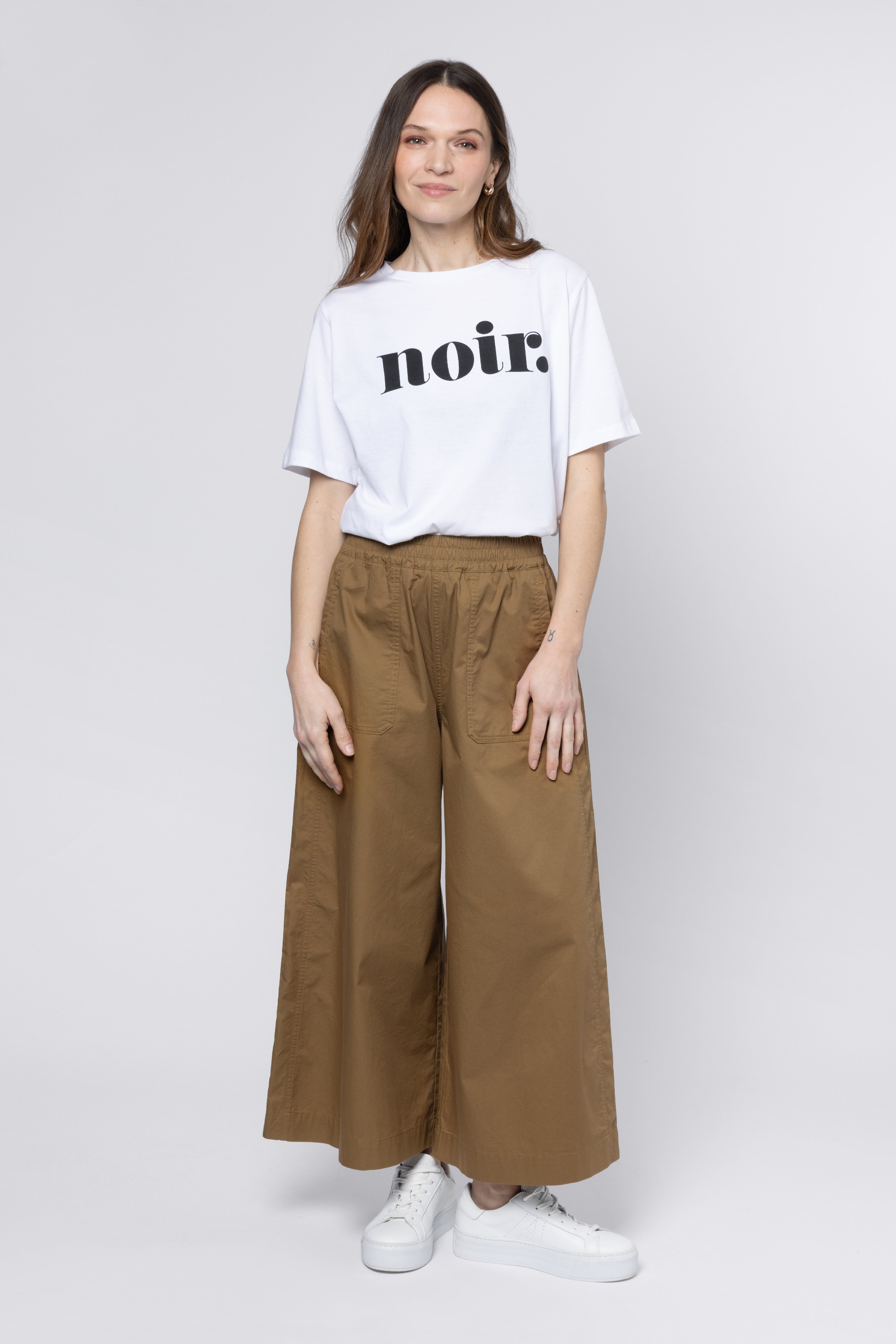 Cassie Wide Leg Cropped Trousers - Sand