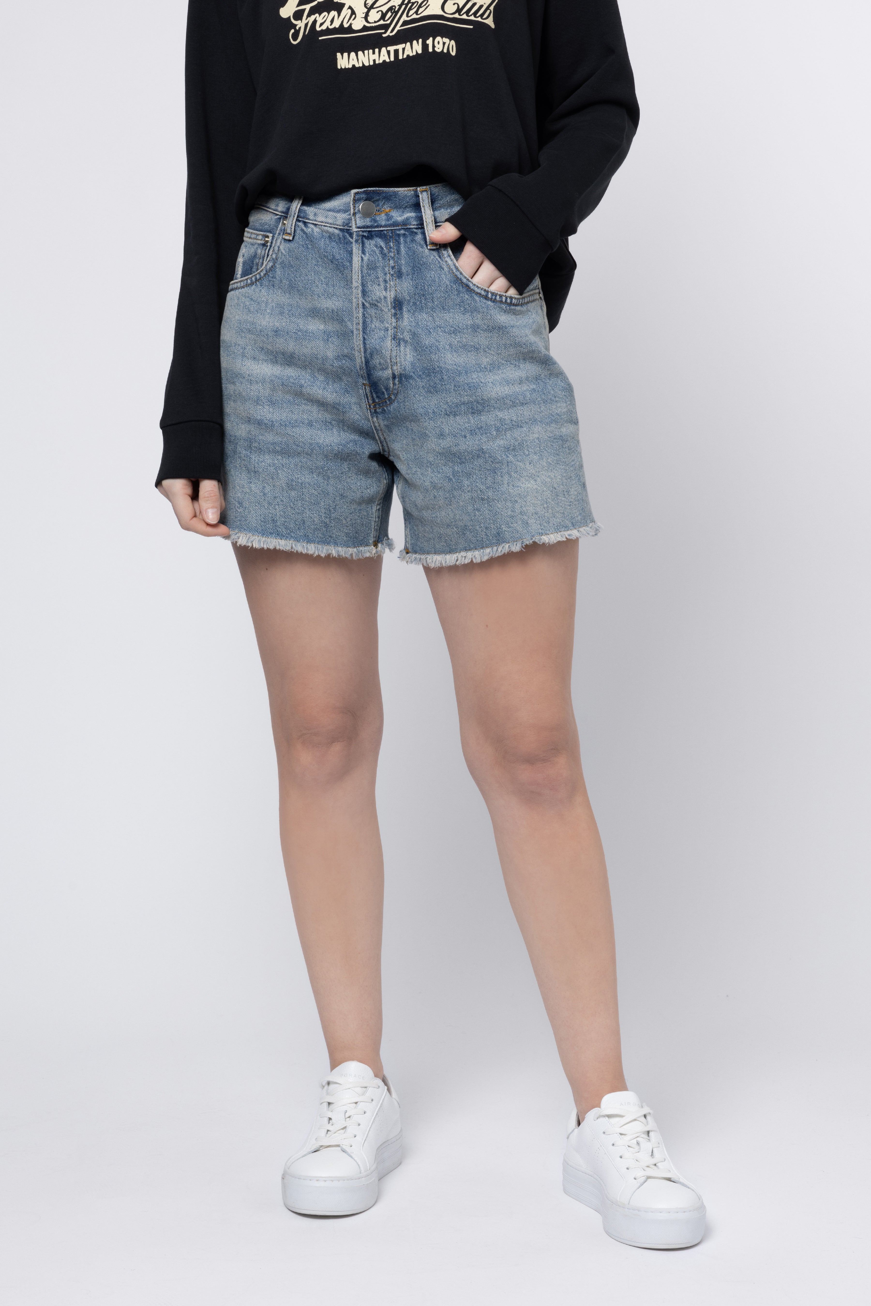 Alice Denim Shorts - Pale Wash