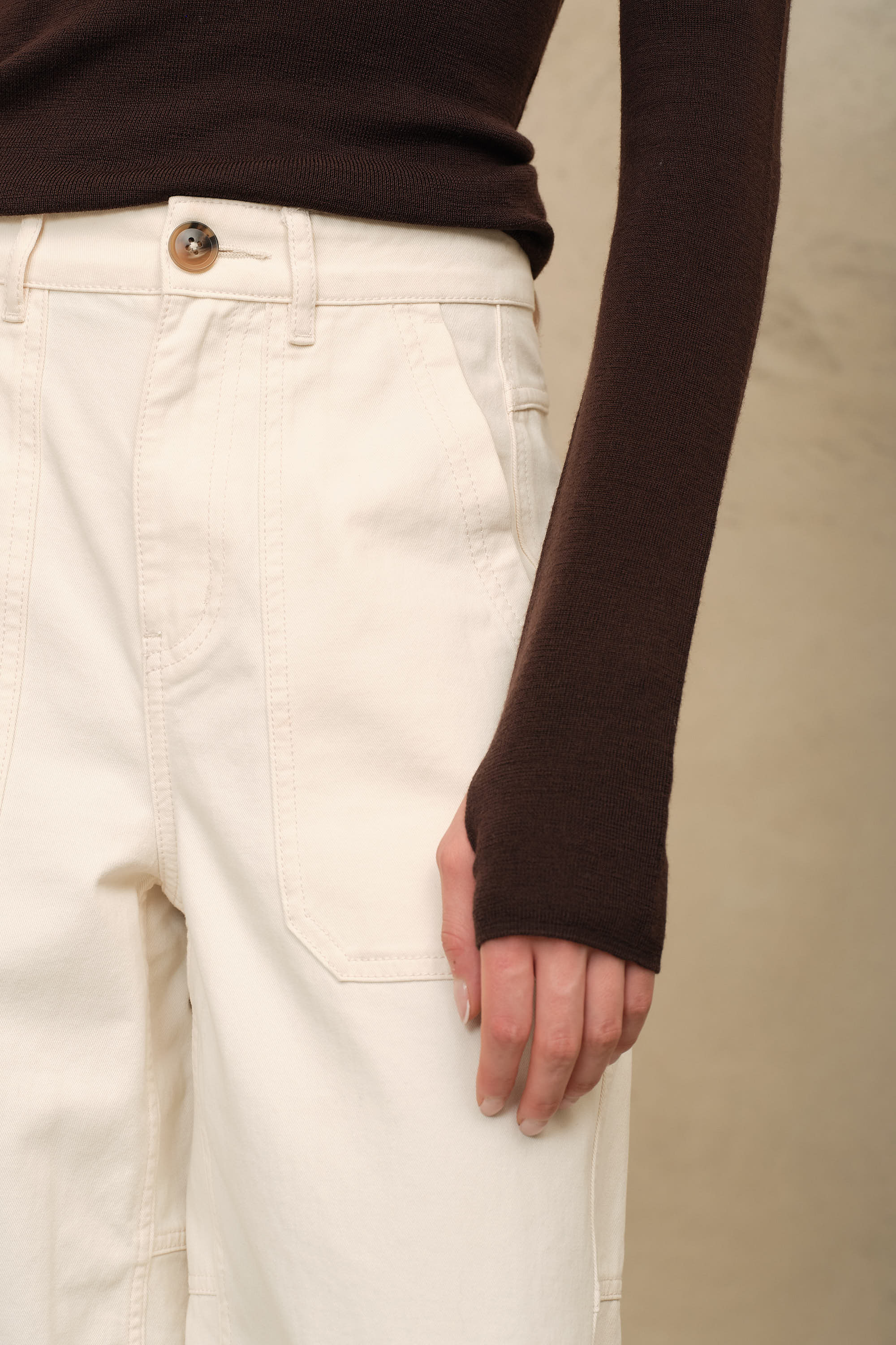 Gwyneth fine merino roll neck in chocolate