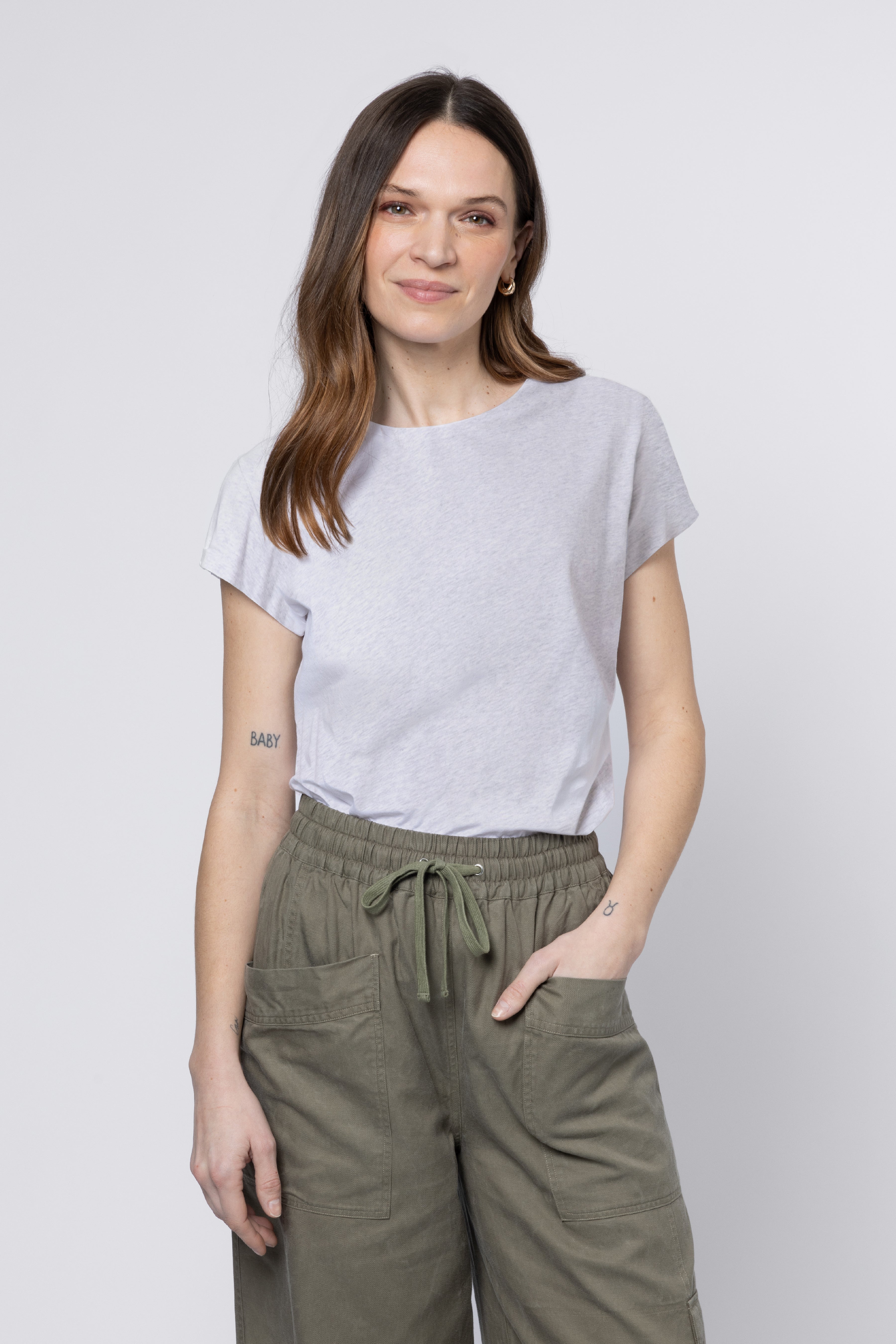Model wearing Neat fit T Shirt Grey Eleven Loves