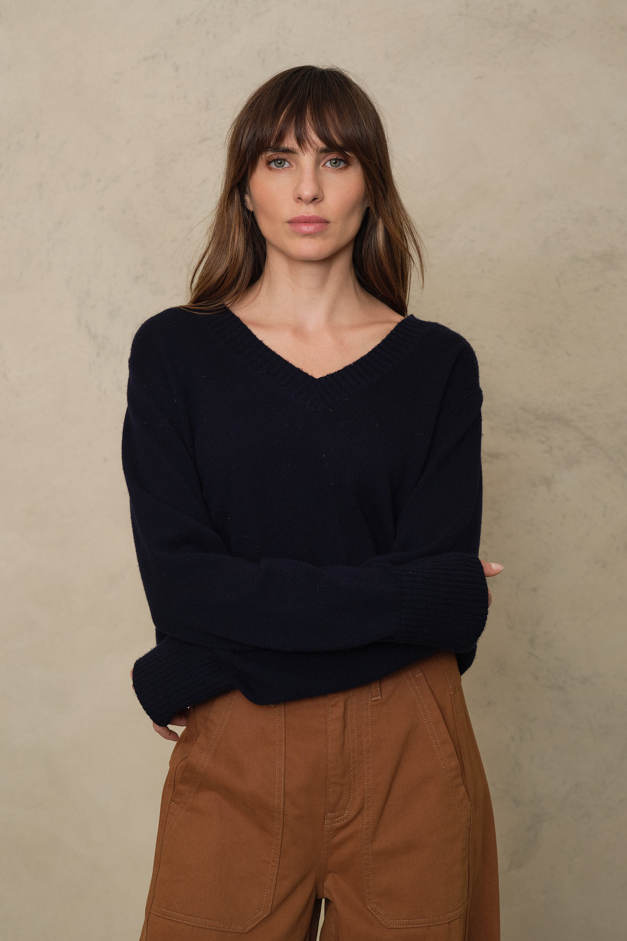Nian V-Neck Cashmere Blend Jumper - Navy