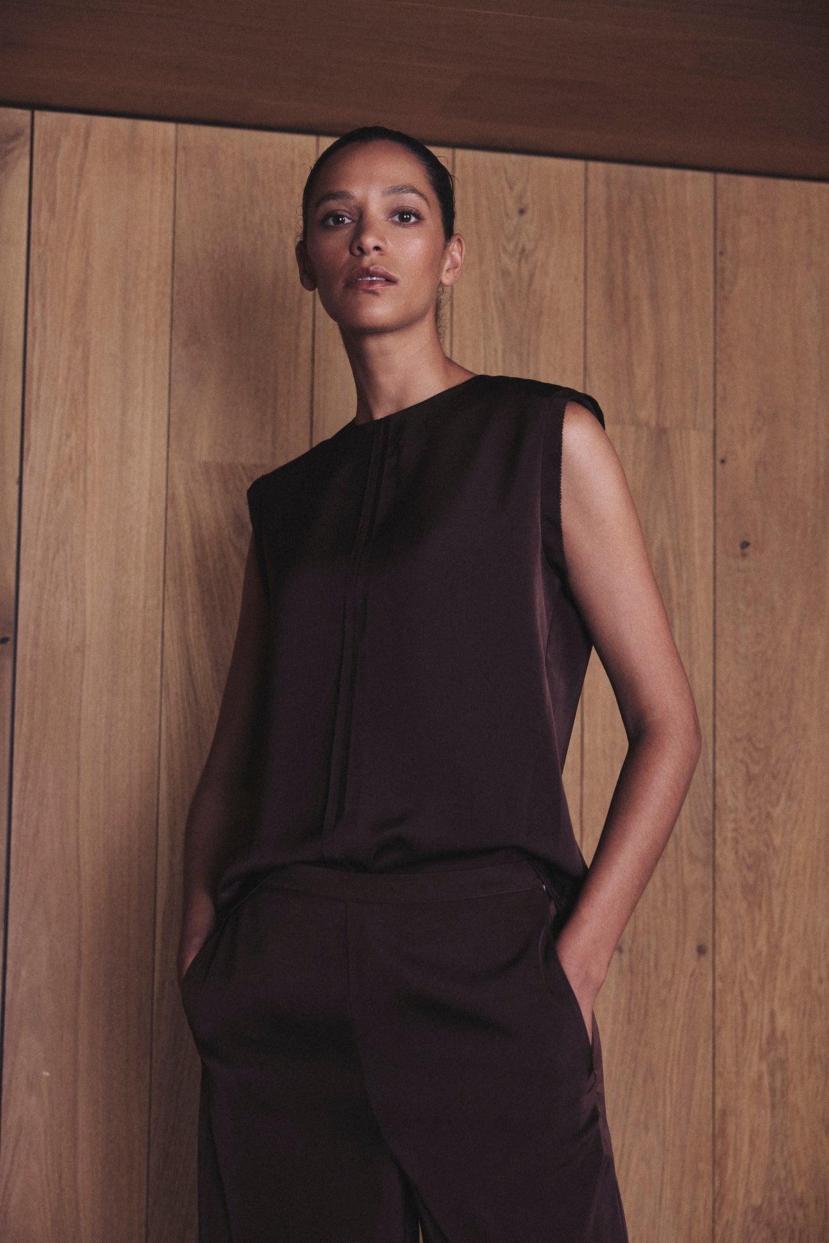 Skylar satin shoulder pad T Shirt in chocolate