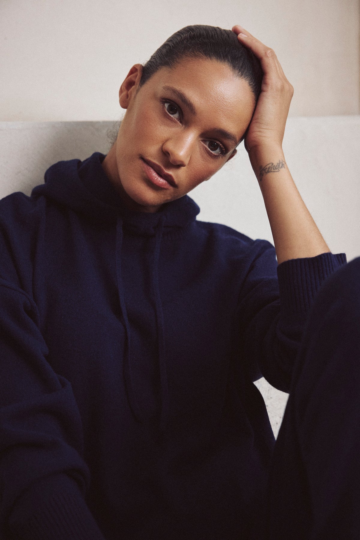 Heidi cashmere blend hoodie in navy