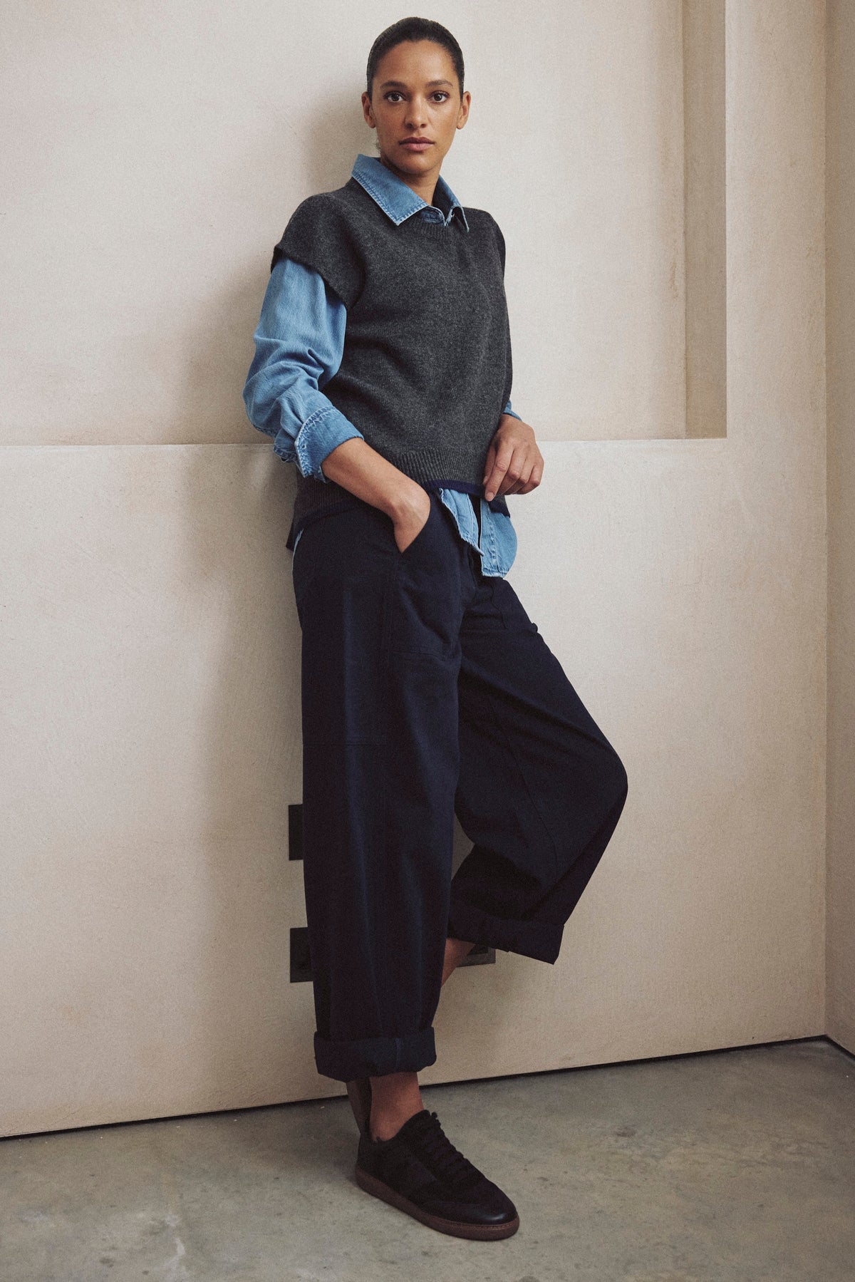 Billie Barrel Leg Trousers - Navy