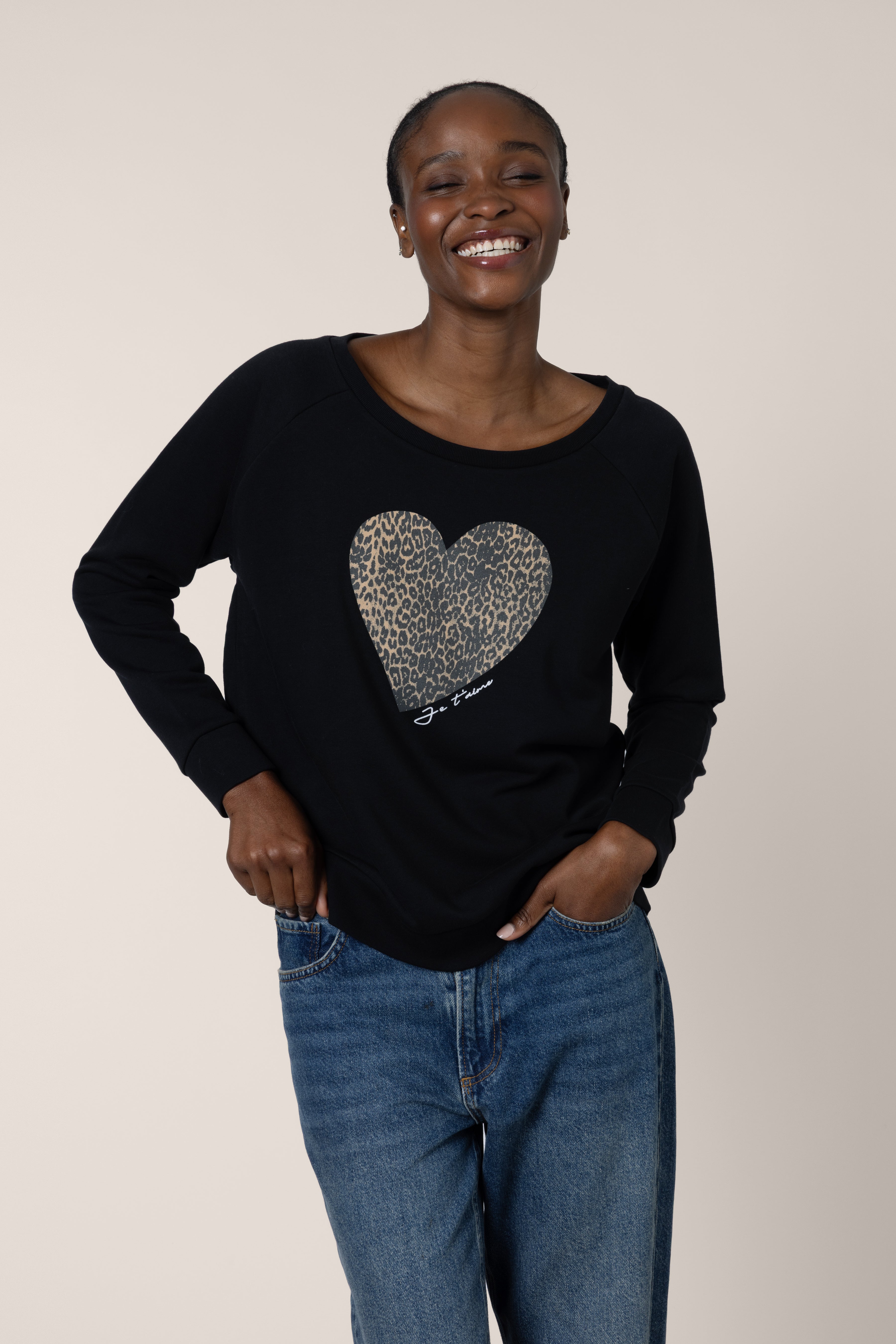 Leopard Heart Sweatshirt - Black