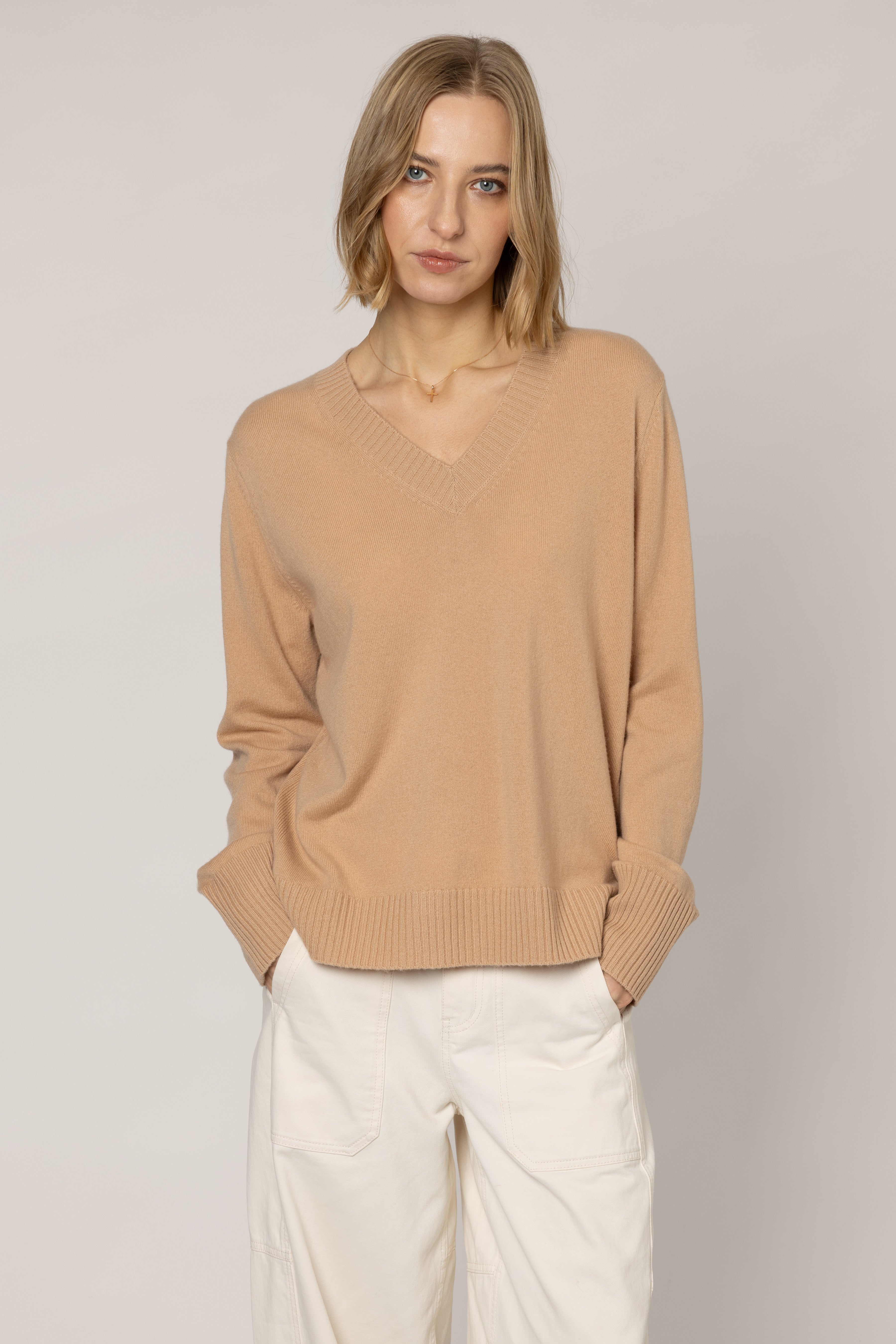 Nian V-Neck Cashmere Blend Jumper - Cappuccino