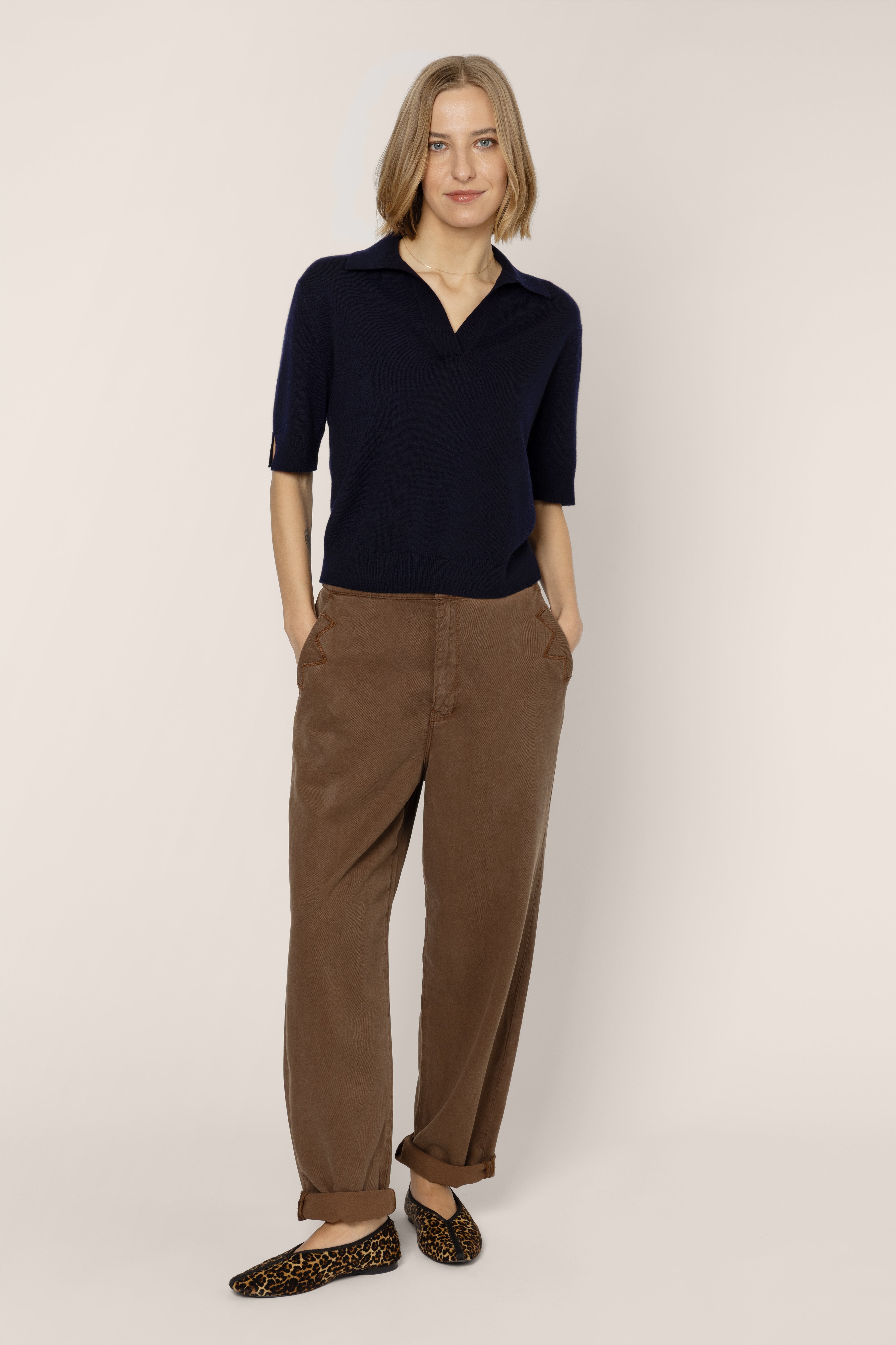 Netty Notch Collar Cashmere Blend Jumper - Navy