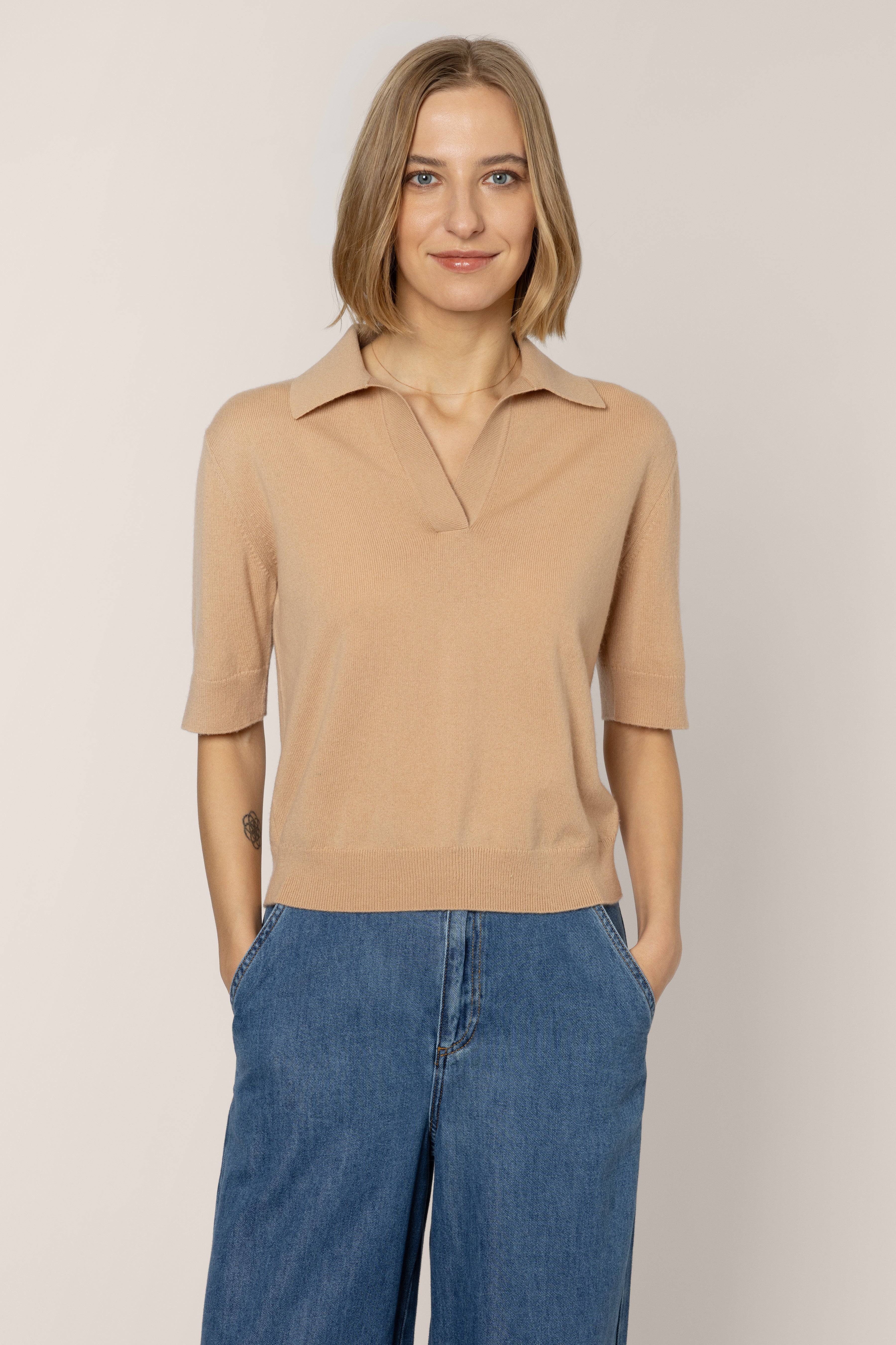 Netty Notch Collar Cashmere Blend Jumper - Cappuccino