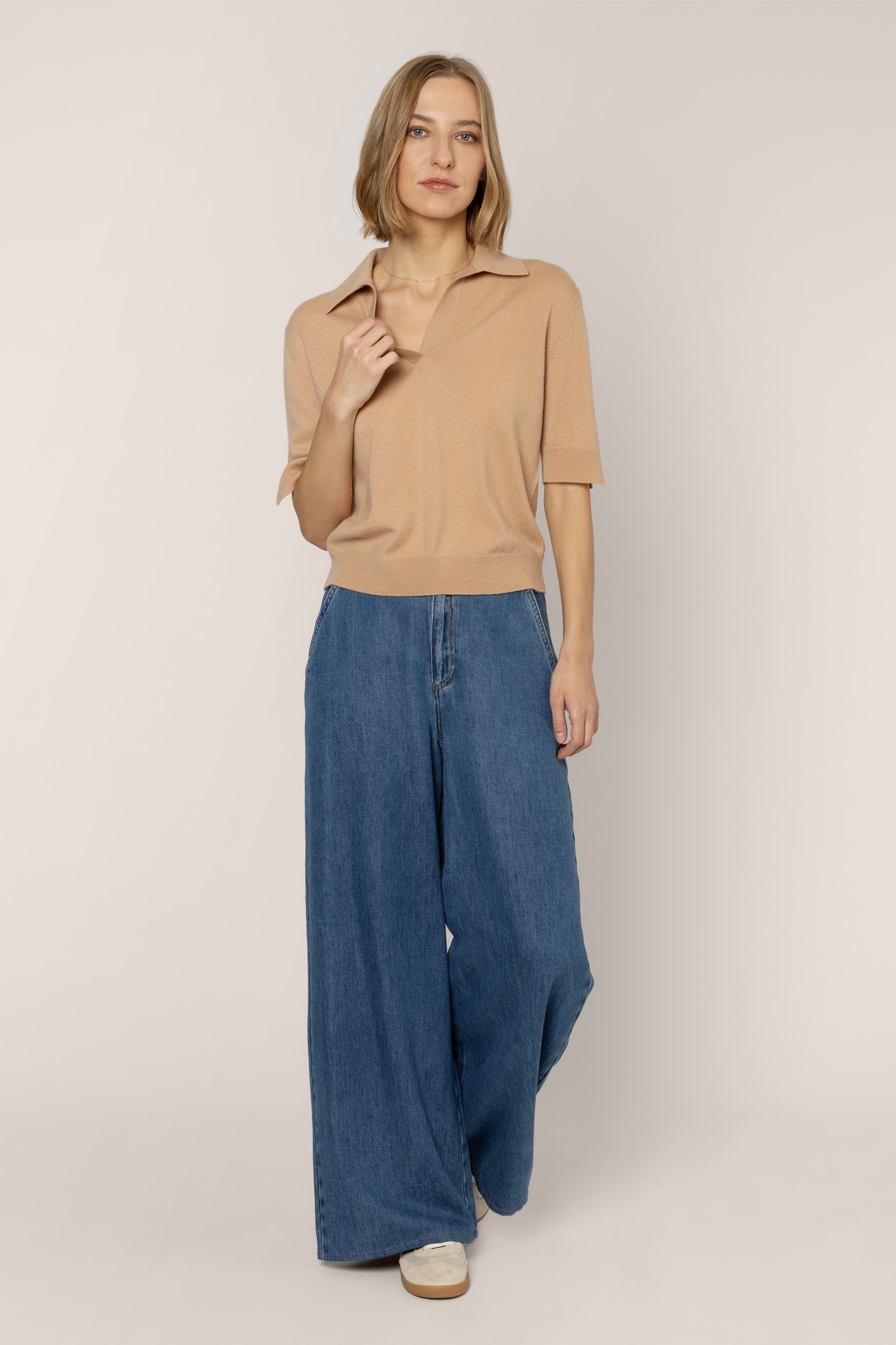 Netty Notch Collar Cashmere Blend Jumper - Cappuccino