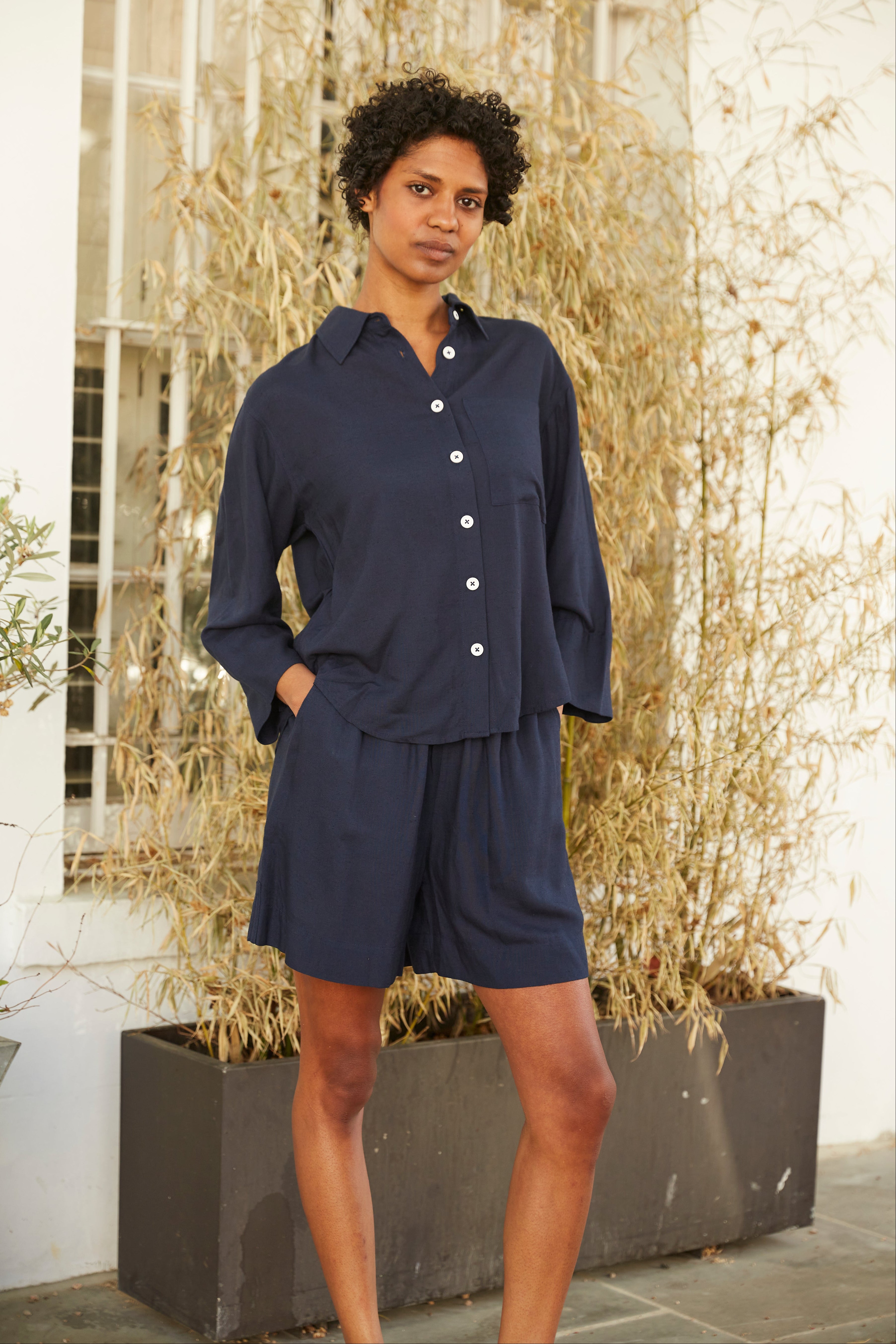 Lottie Linen Blend Shorts - Navy