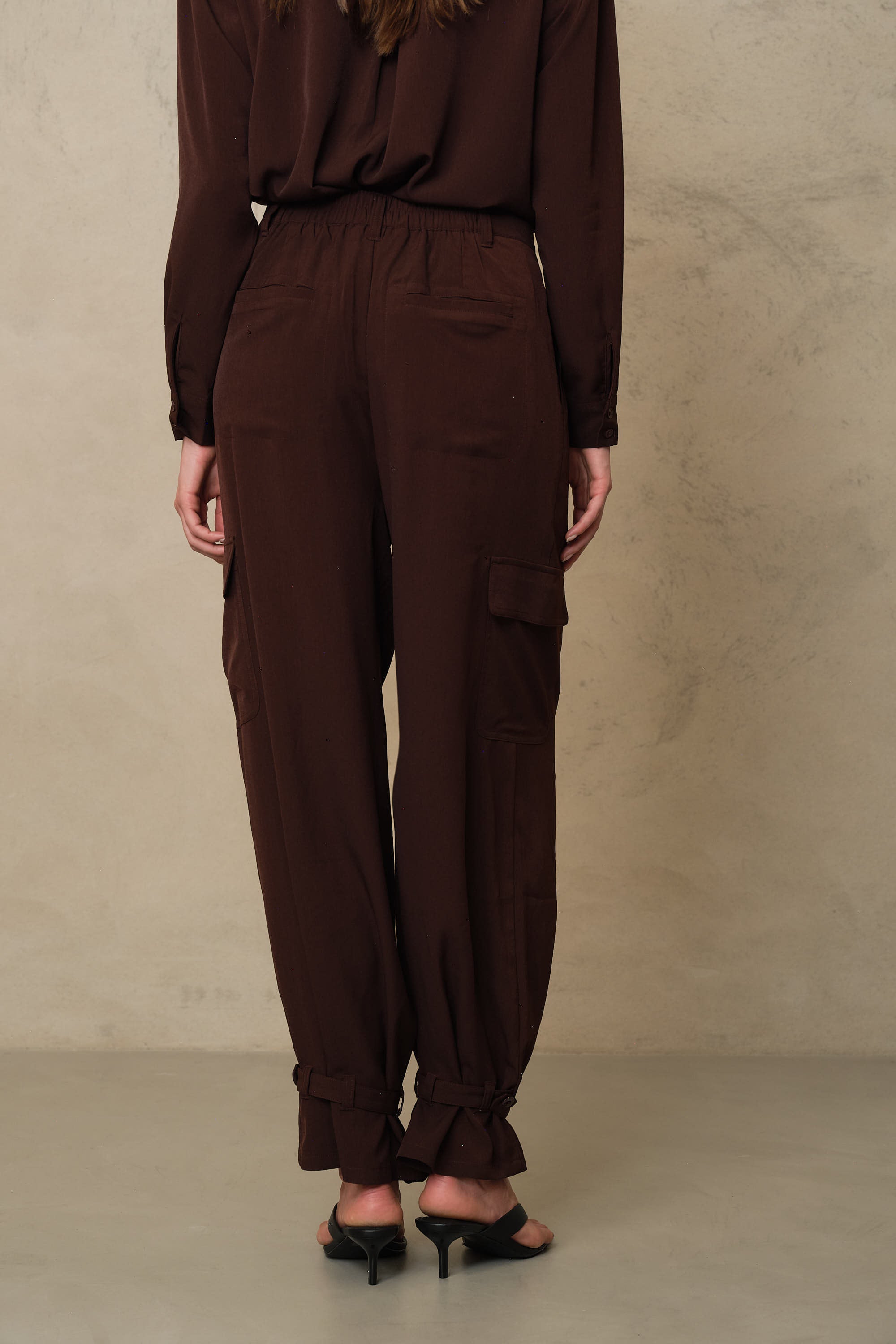 Wren balloon hem cargo trousers in chocolate