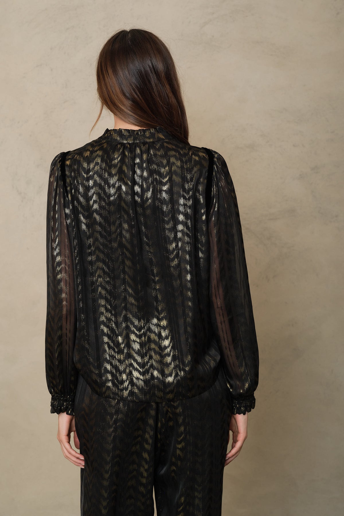 Jules chevron print blouse in gold and black