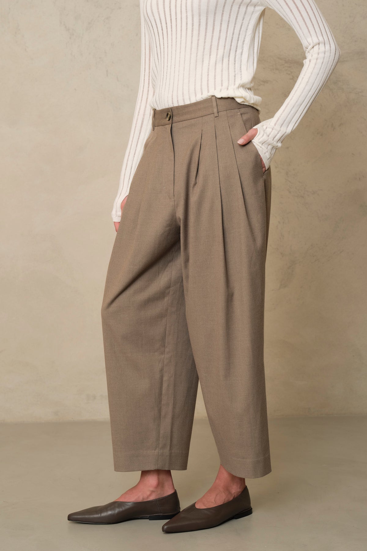 Eadie Pleat Front Trousers - Taupe