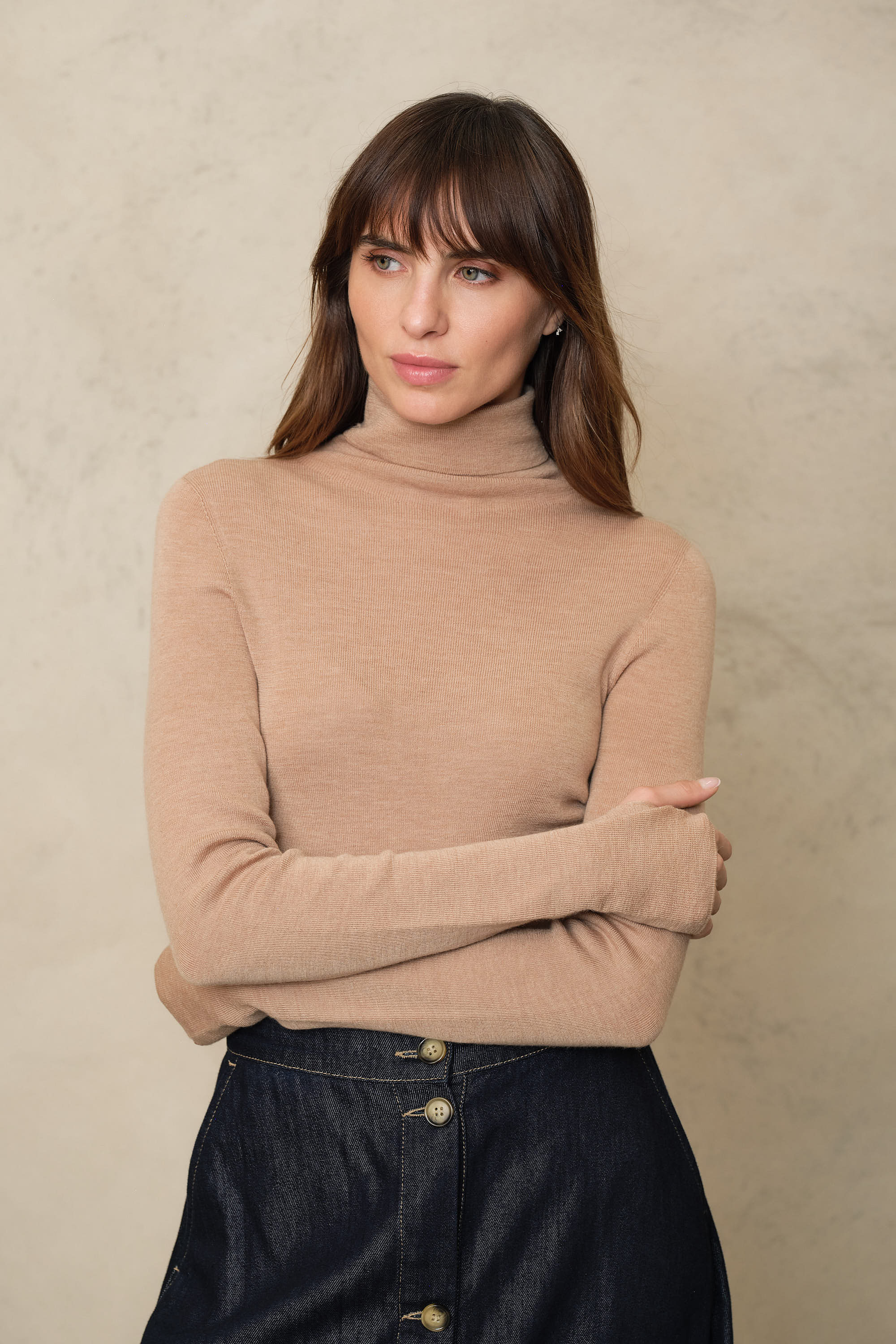 Gwyneth fine merino roll neck in camel
