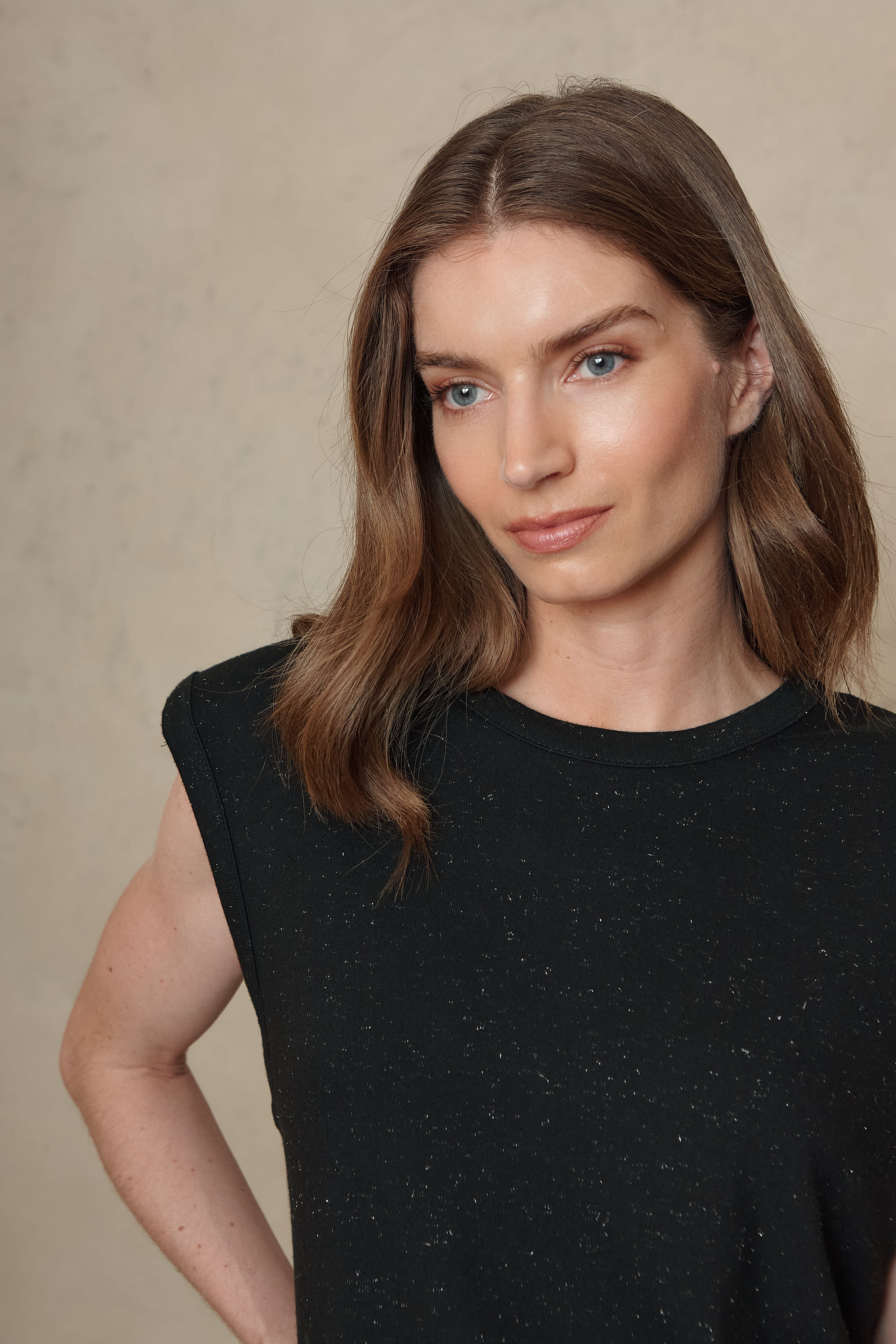 Skylar Sparkle Shoulder Pad T-Shirt - Black