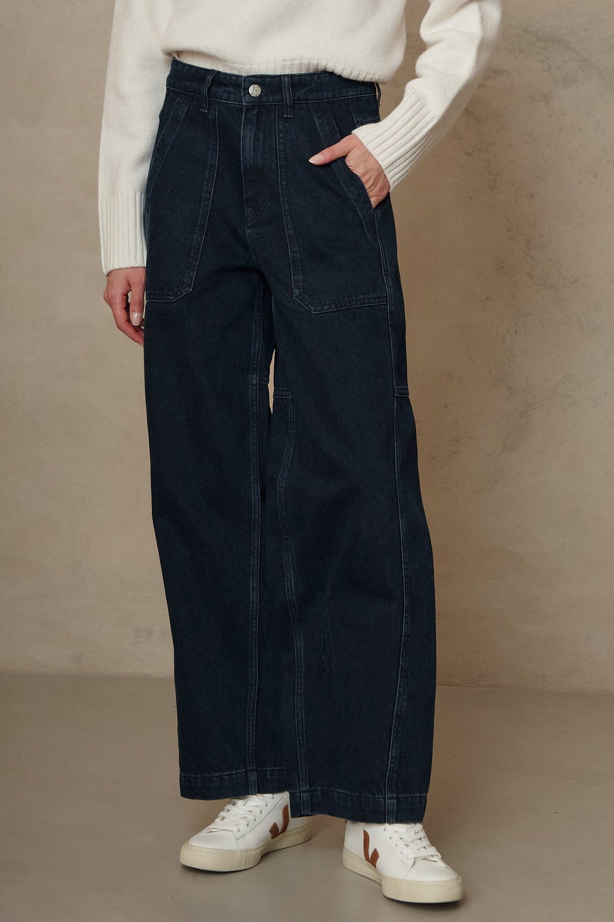Billie Barrel Leg Jeans - Blue Black