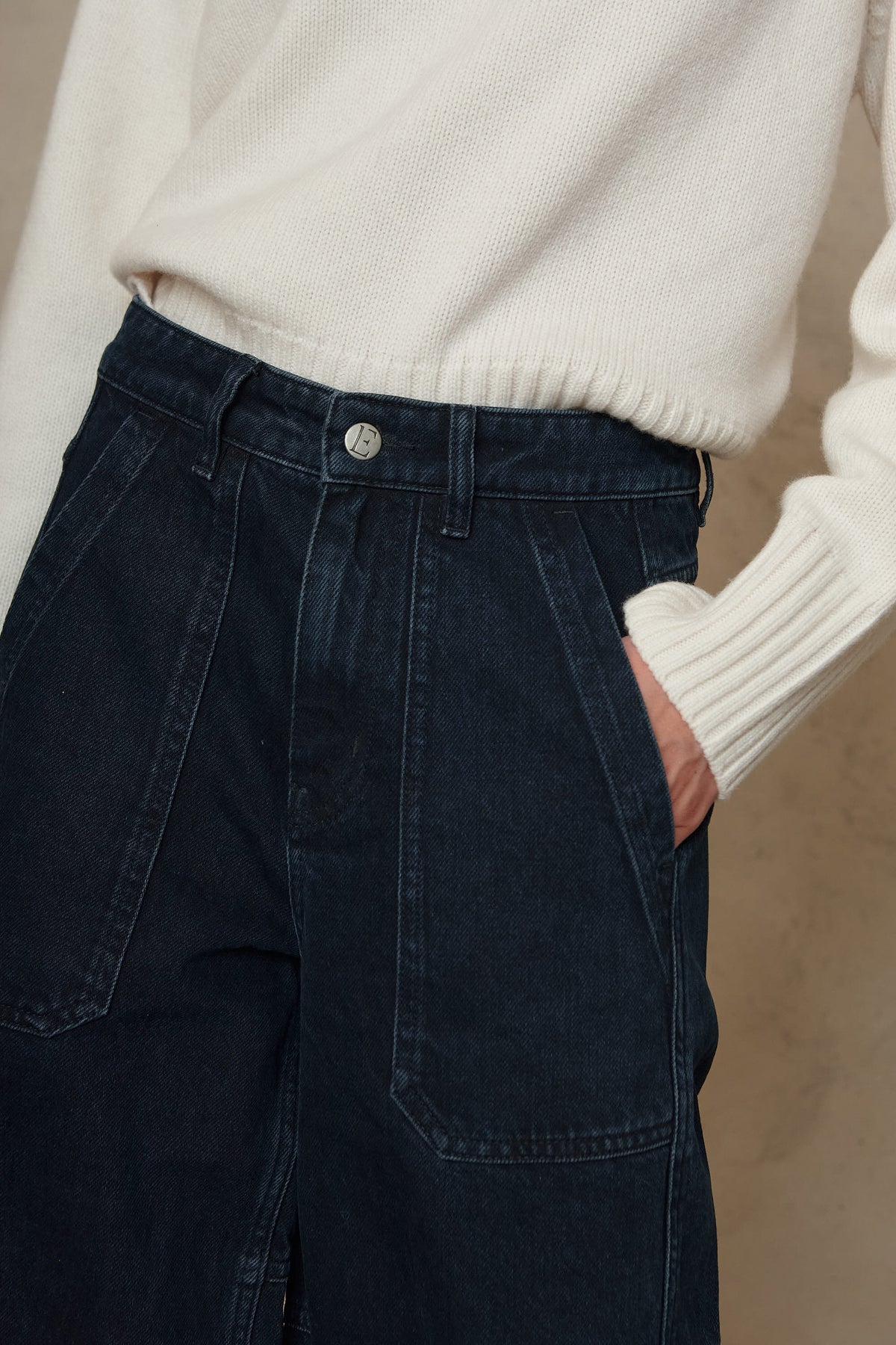 Billie Barrel Leg Jeans - Blue Black