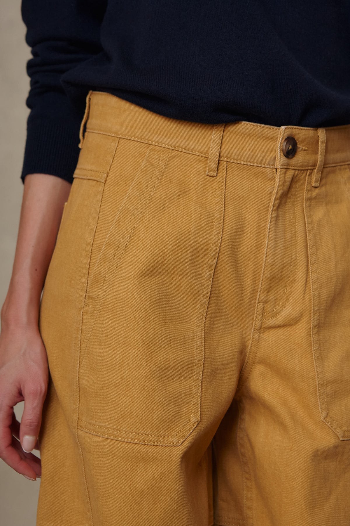 Billie barrel leg trousers in mustard