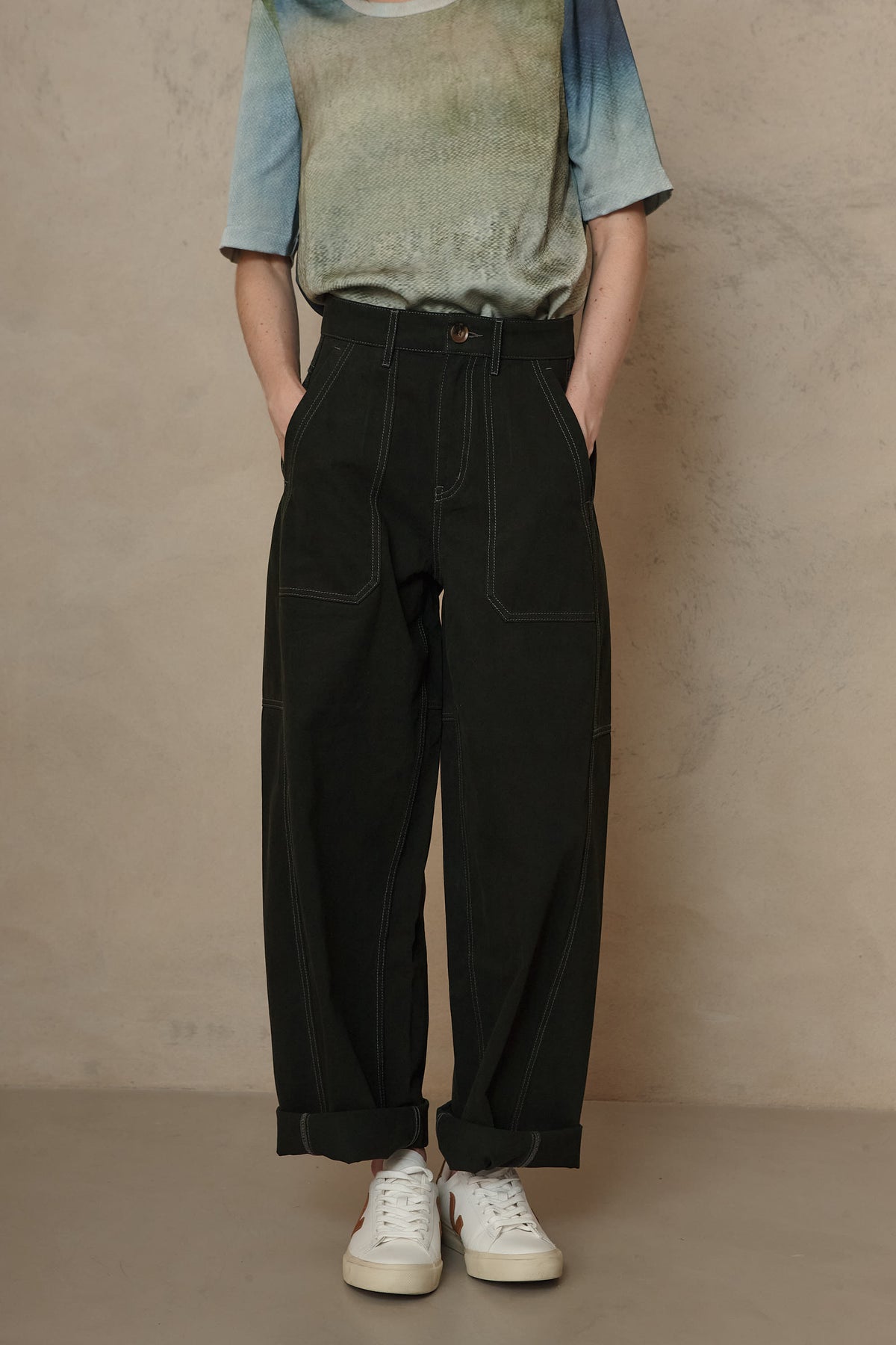 Billie barrel leg trousers in forest green