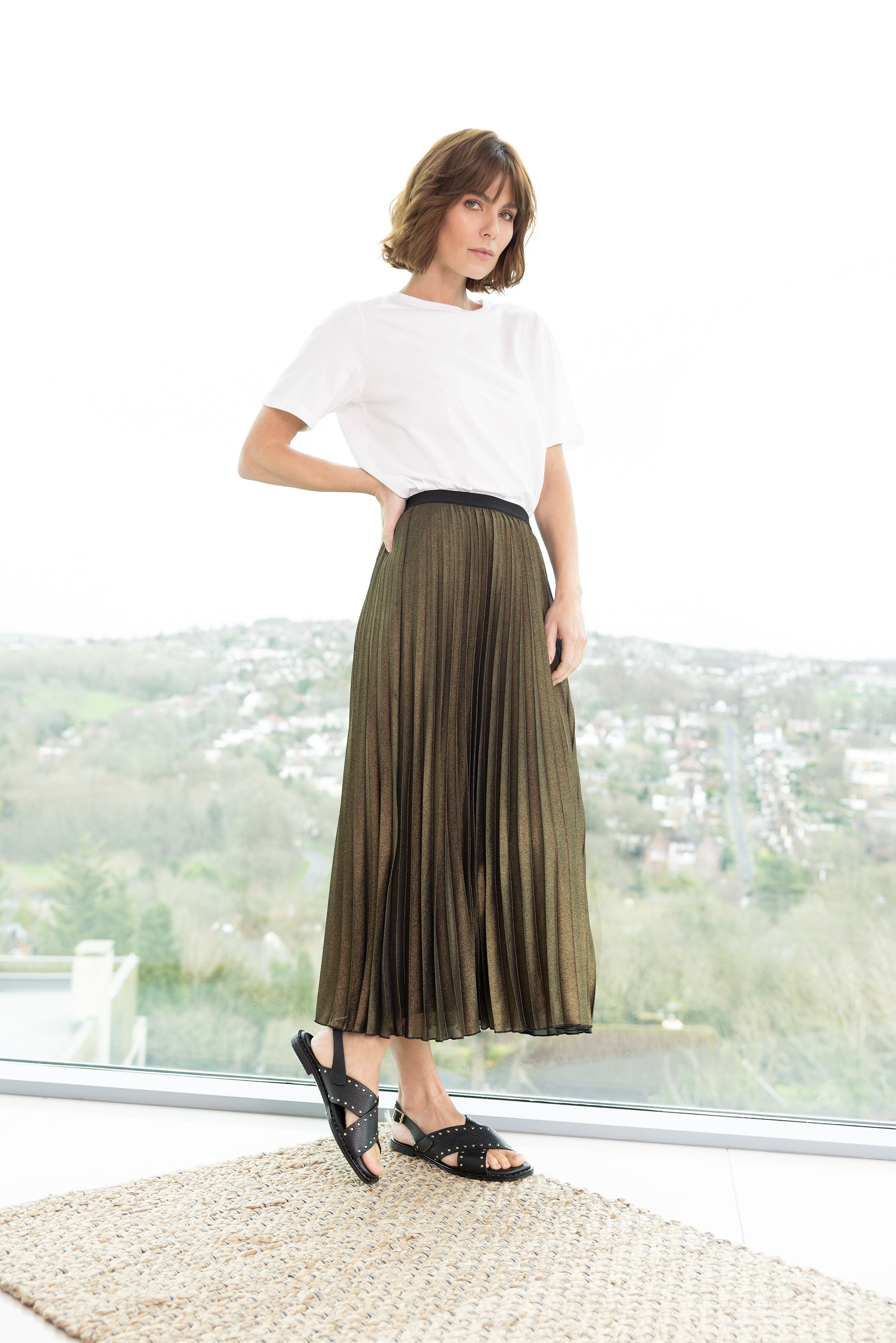 Metallic pleated hotsell skirt wholesale