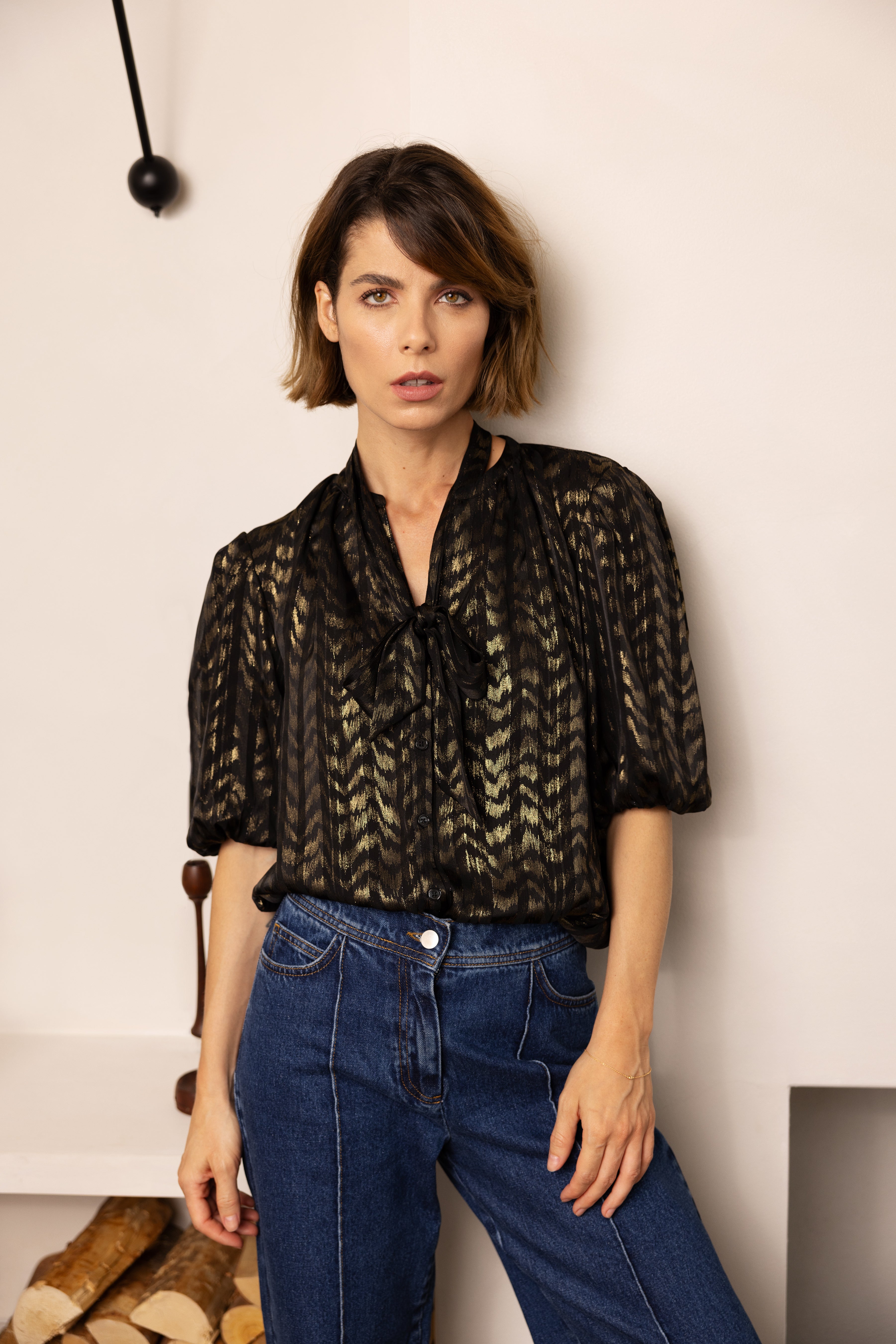 Poppy Puff Sleeve Blouse - Black/Gold