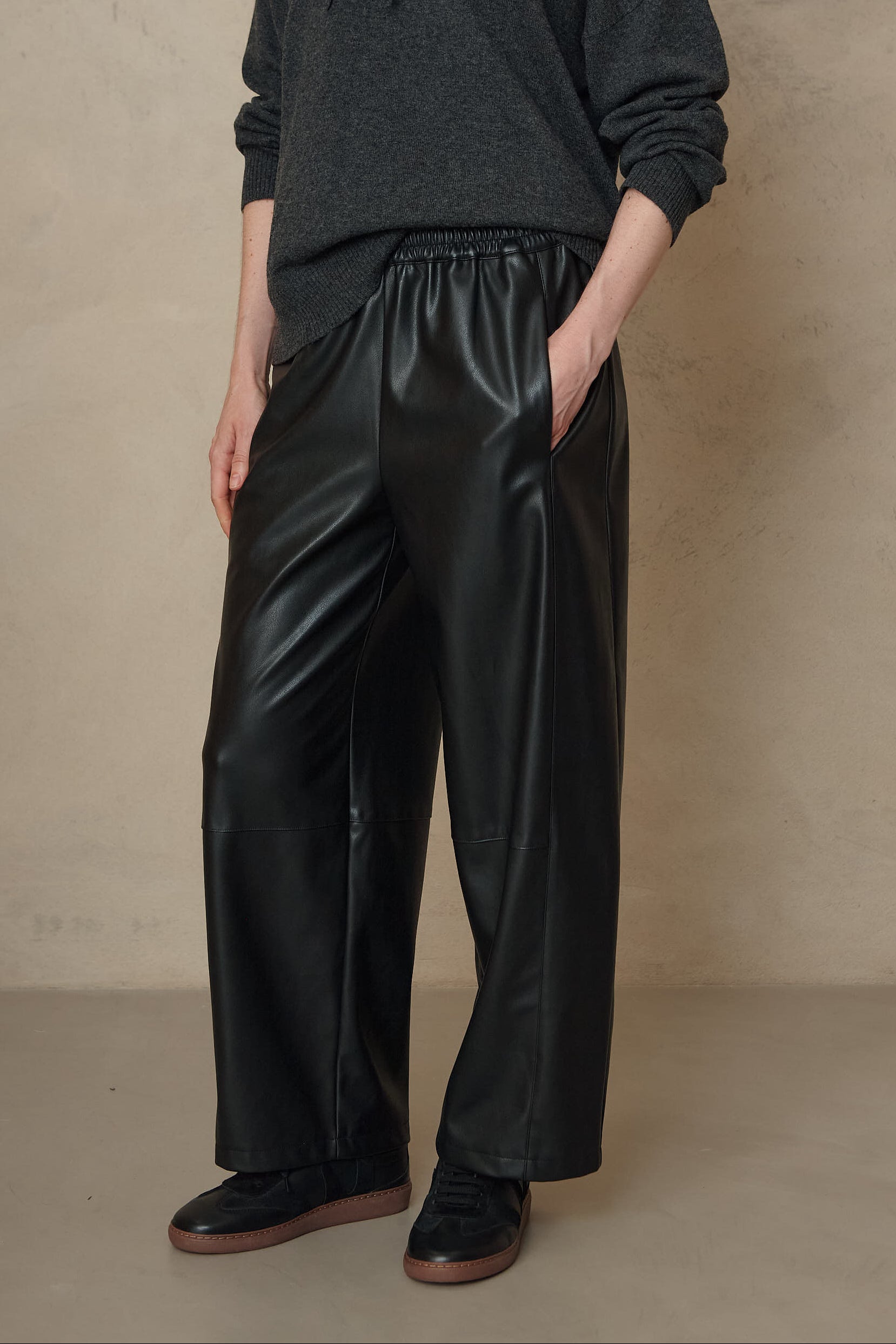 Billie Barrel Leg Faux Leather Trousers - Black