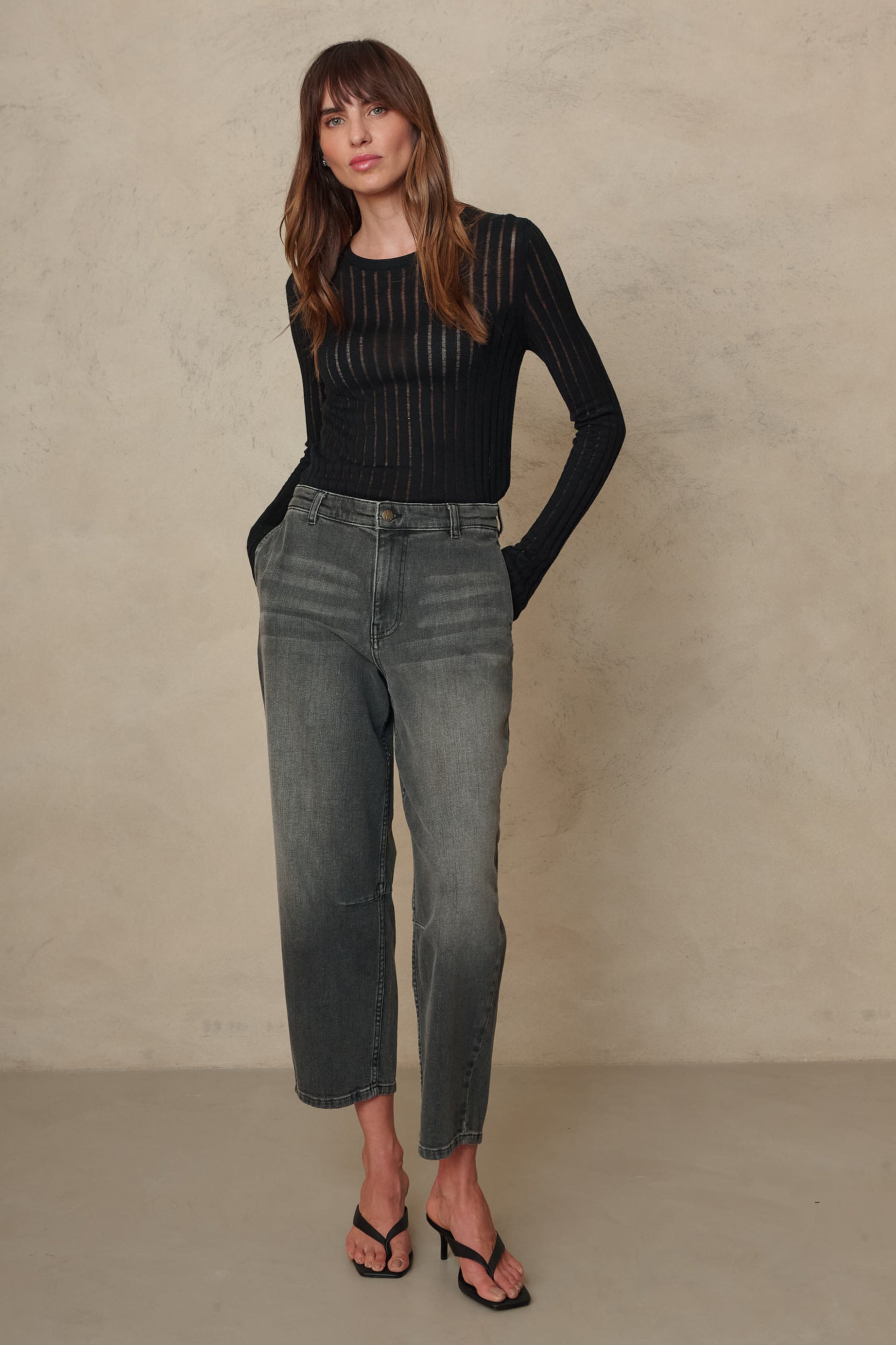 Emmie Barrel Leg Jeans - Washed Black