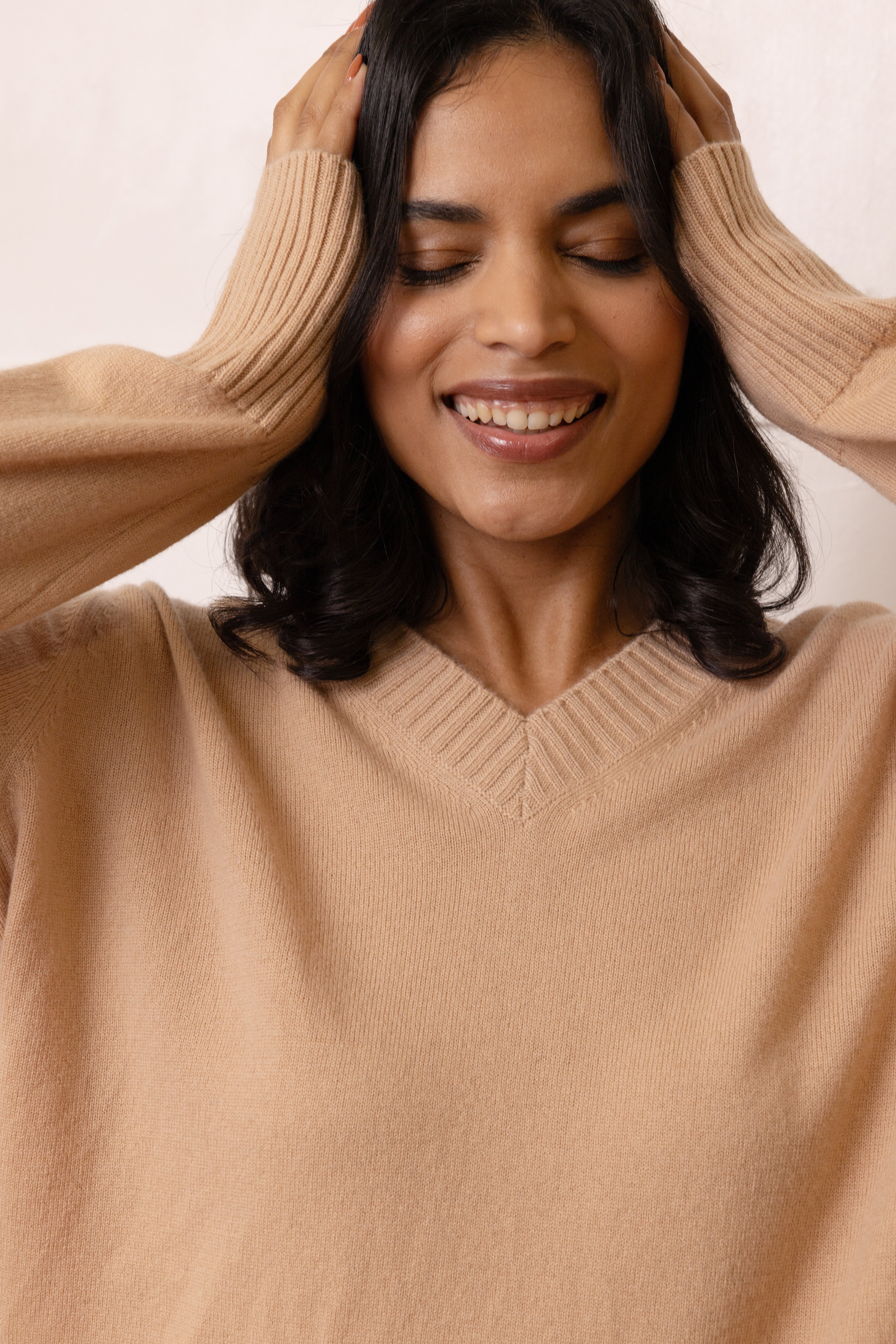 Nian V-Neck Cashmere Blend Jumper - Cappuccino - Eleven Loves