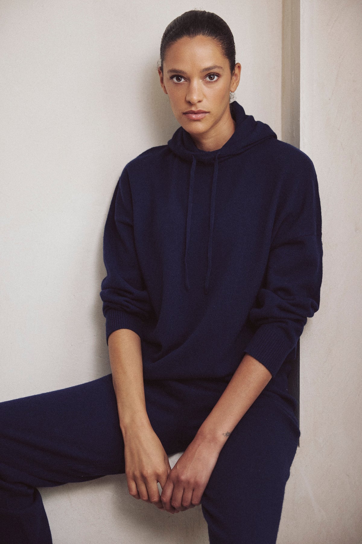 Heidi cashmere blend hoodie in navy